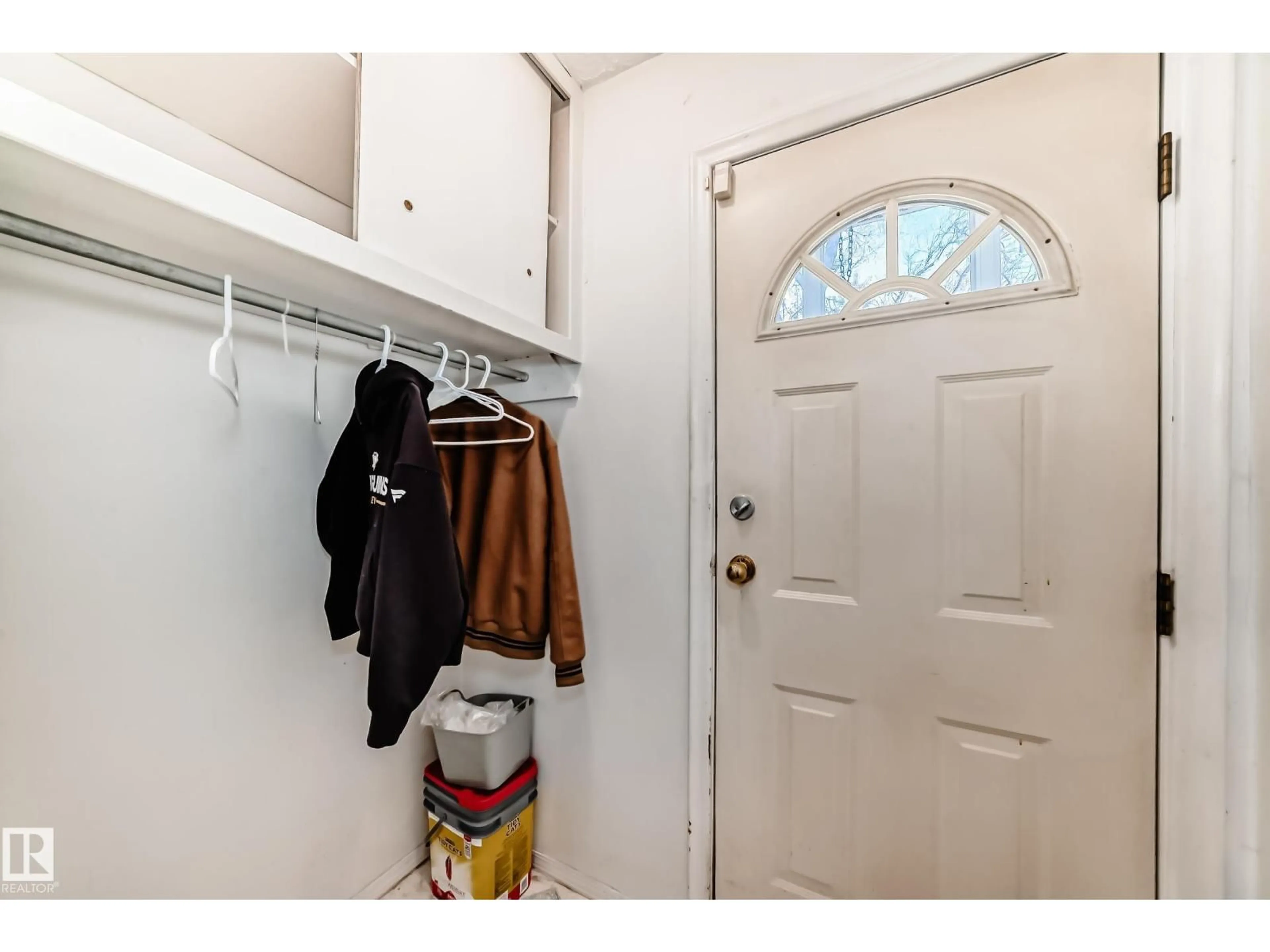 Unknown for 6504 105 ST, Edmonton Alberta T6H1V3