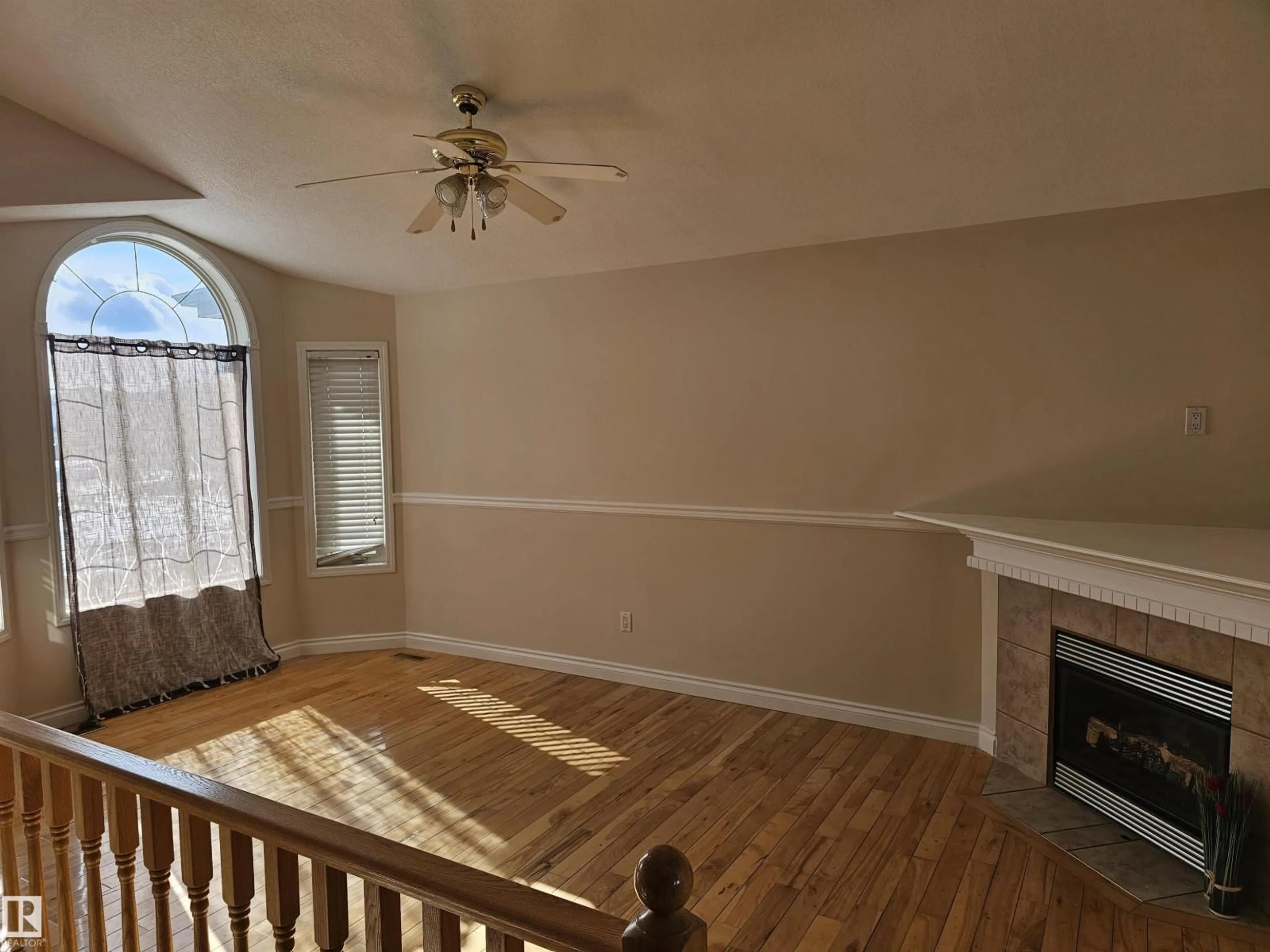 A pic of a room for 6752 166 AV, Edmonton Alberta T5Z3T2