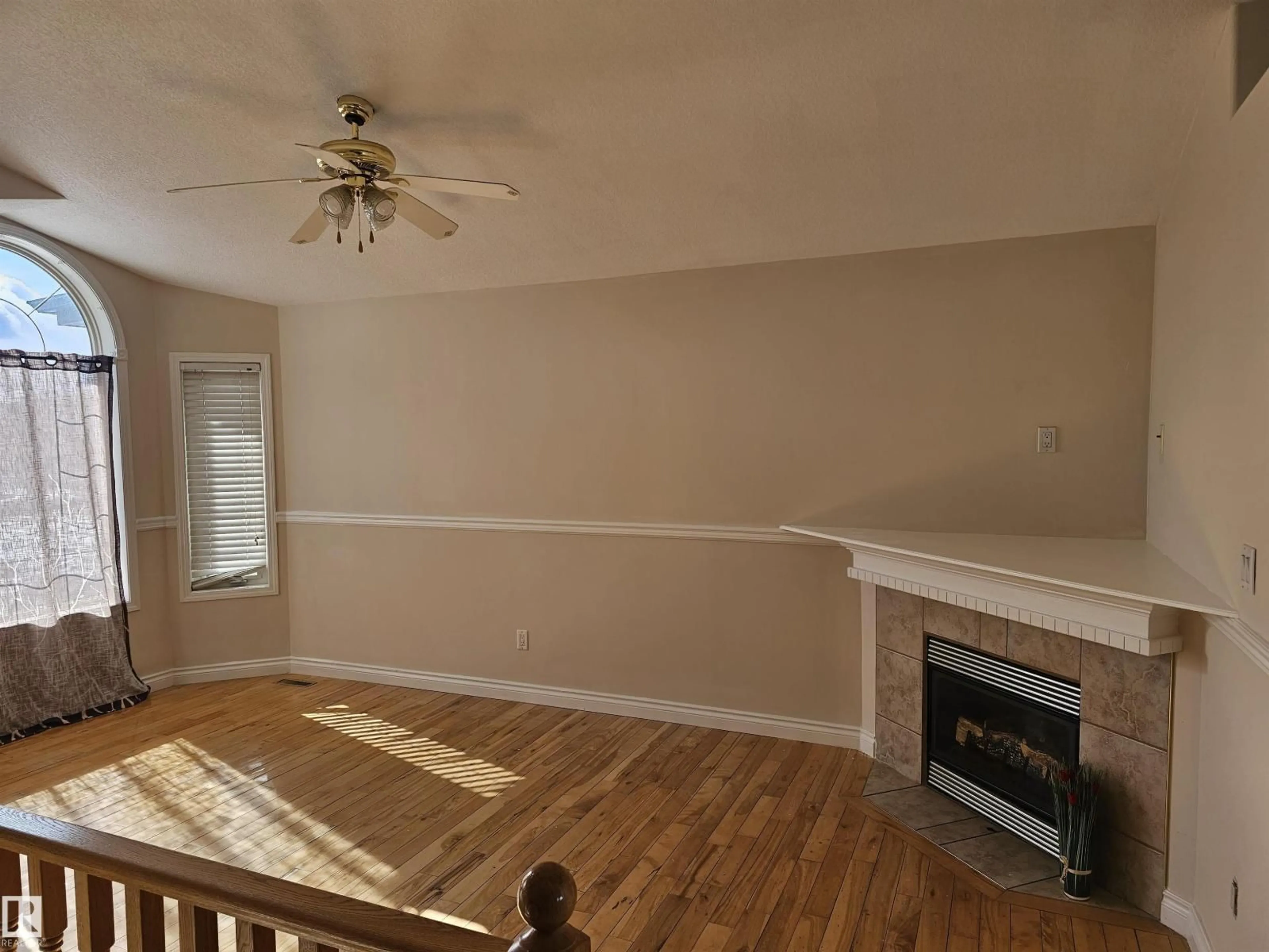 A pic of a room for 6752 166 AV, Edmonton Alberta T5Z3T2