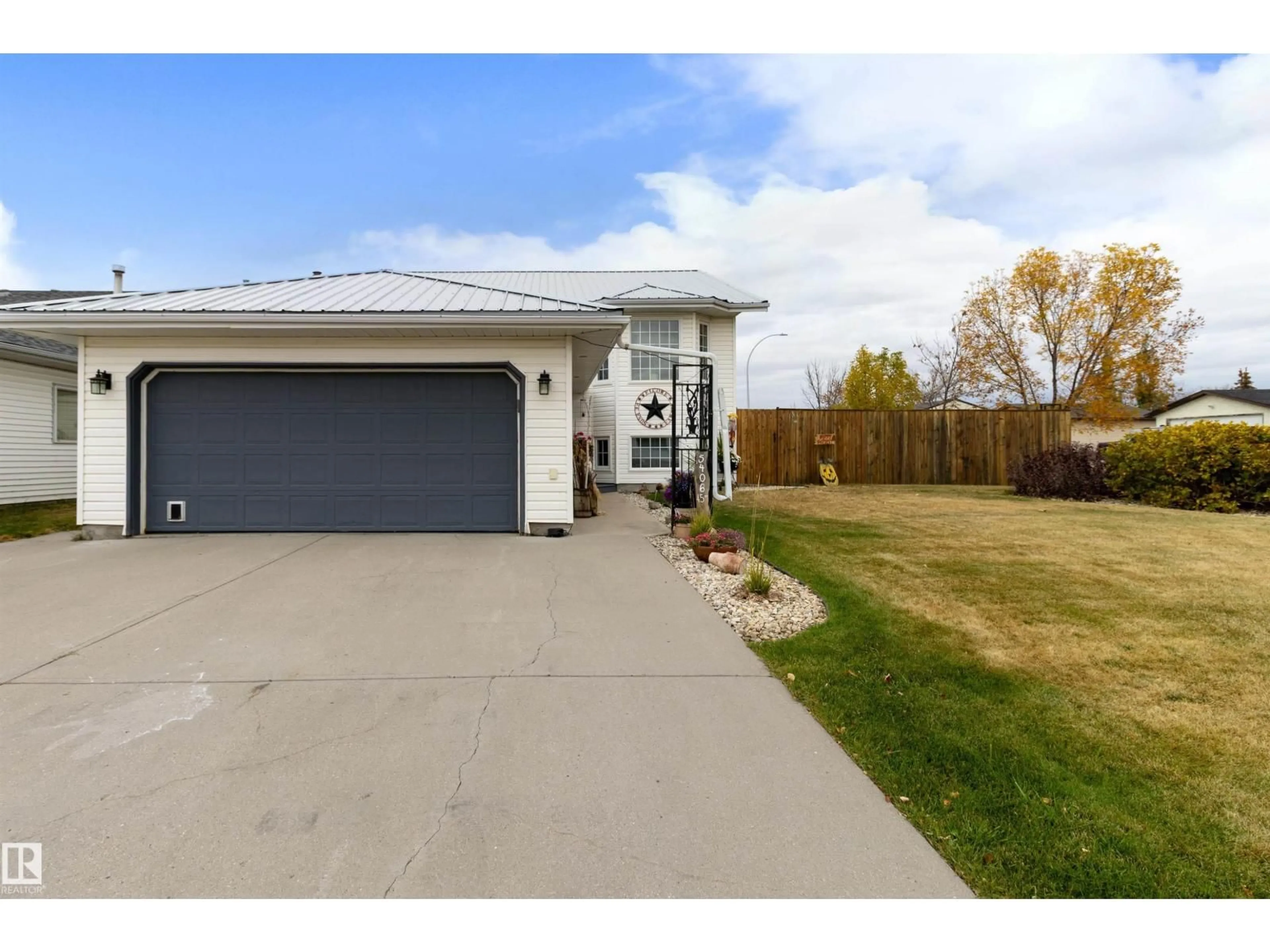 Unknown for 5406 45 ST, Tofield Alberta T0B4J0