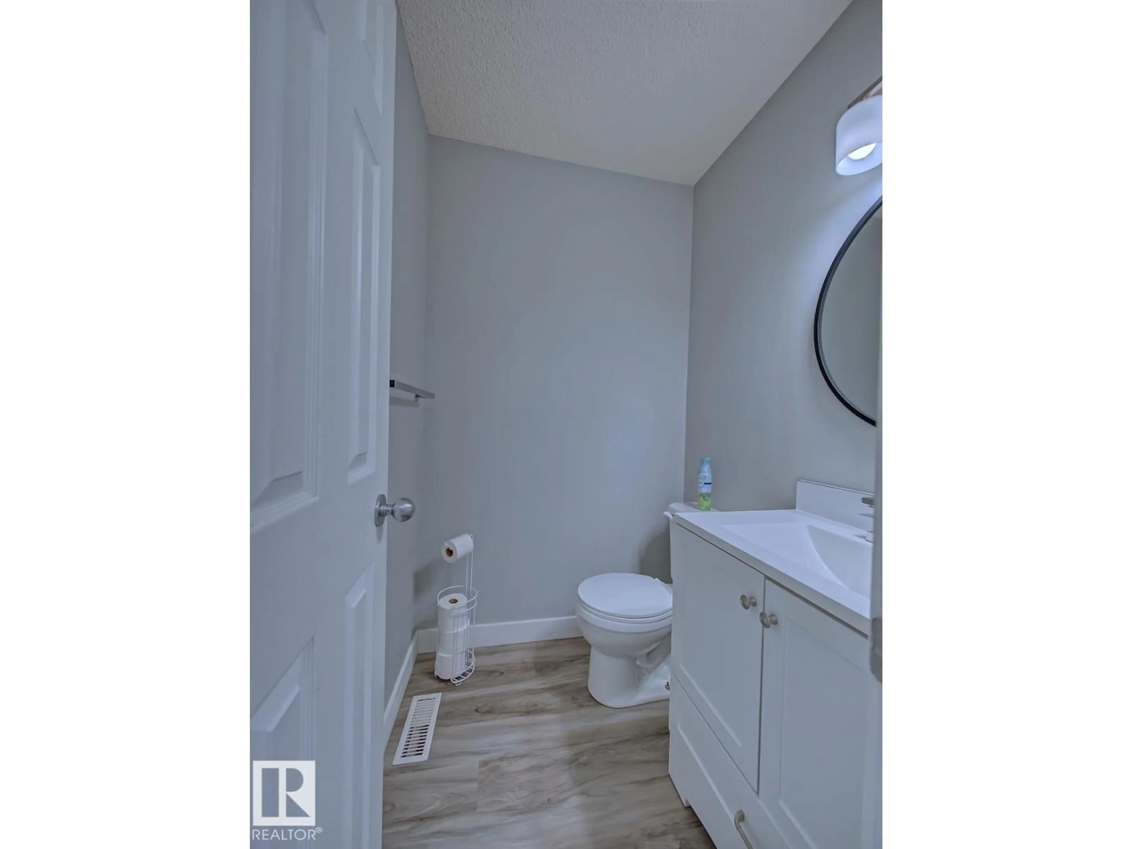 A pic of a room for 57 WESTWOOD LN, Fort Saskatchewan Alberta T8L4N6