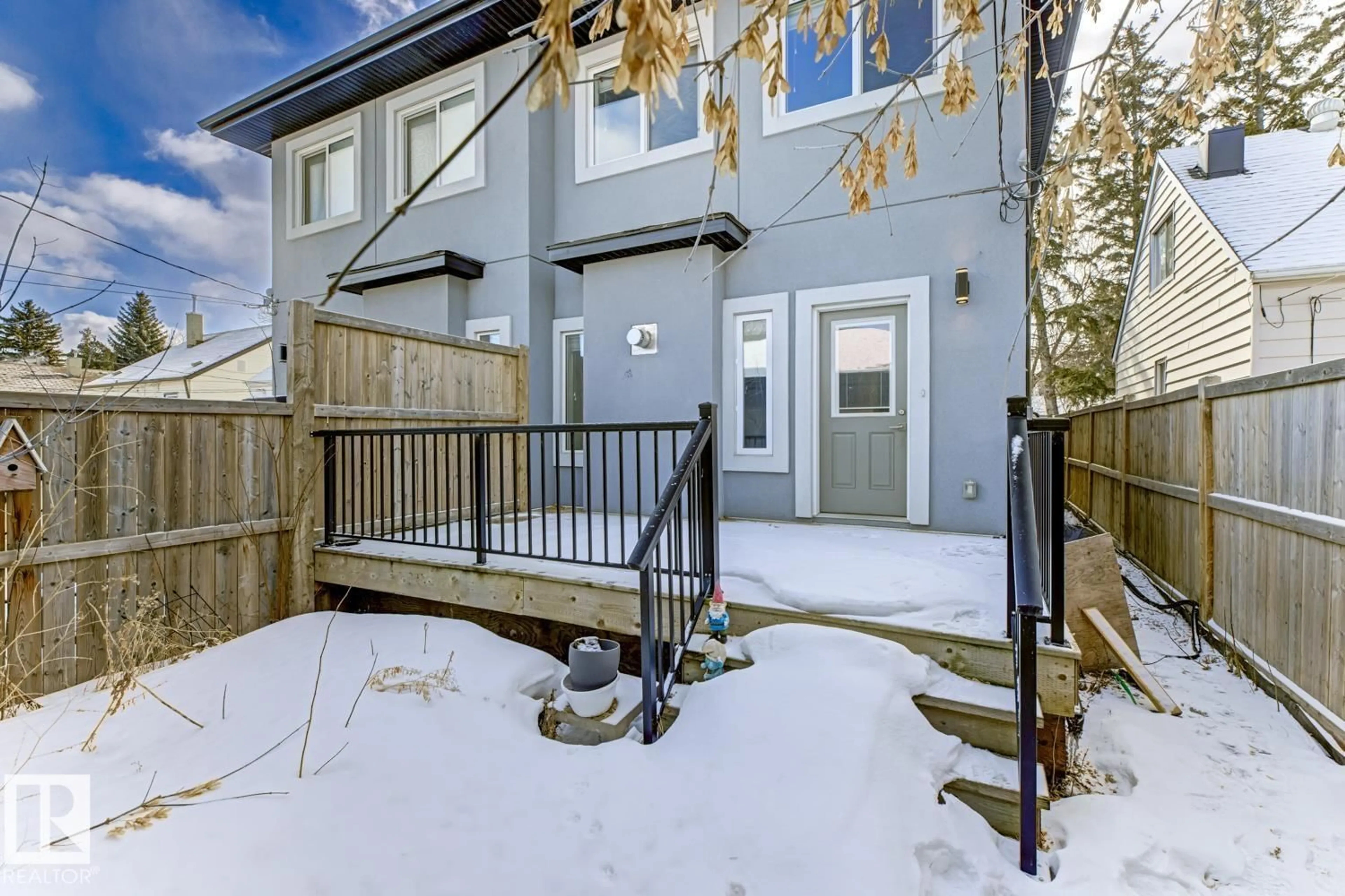 Patio, street for NW - 8144 78 AV, Edmonton Alberta T6C0N4