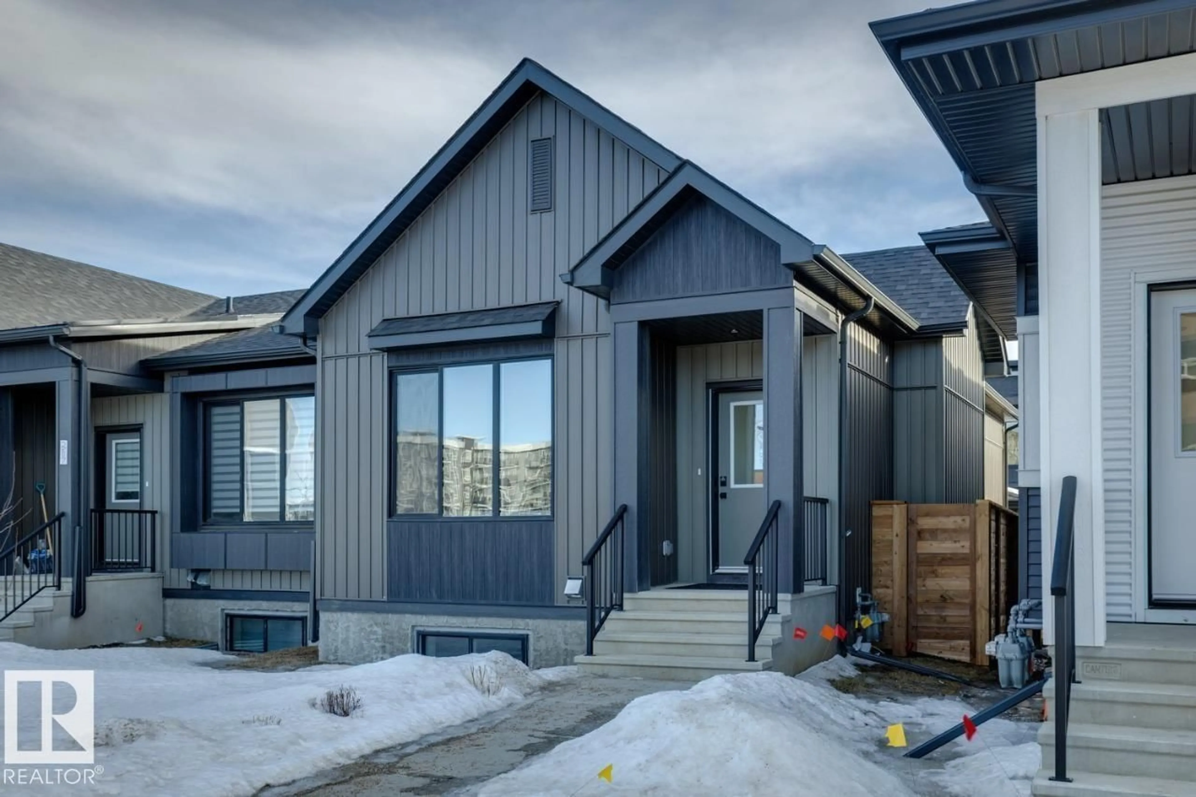 Home with vinyl exterior material, mountain view for 309 RANKIN DR, St. Albert Alberta T8N7X3