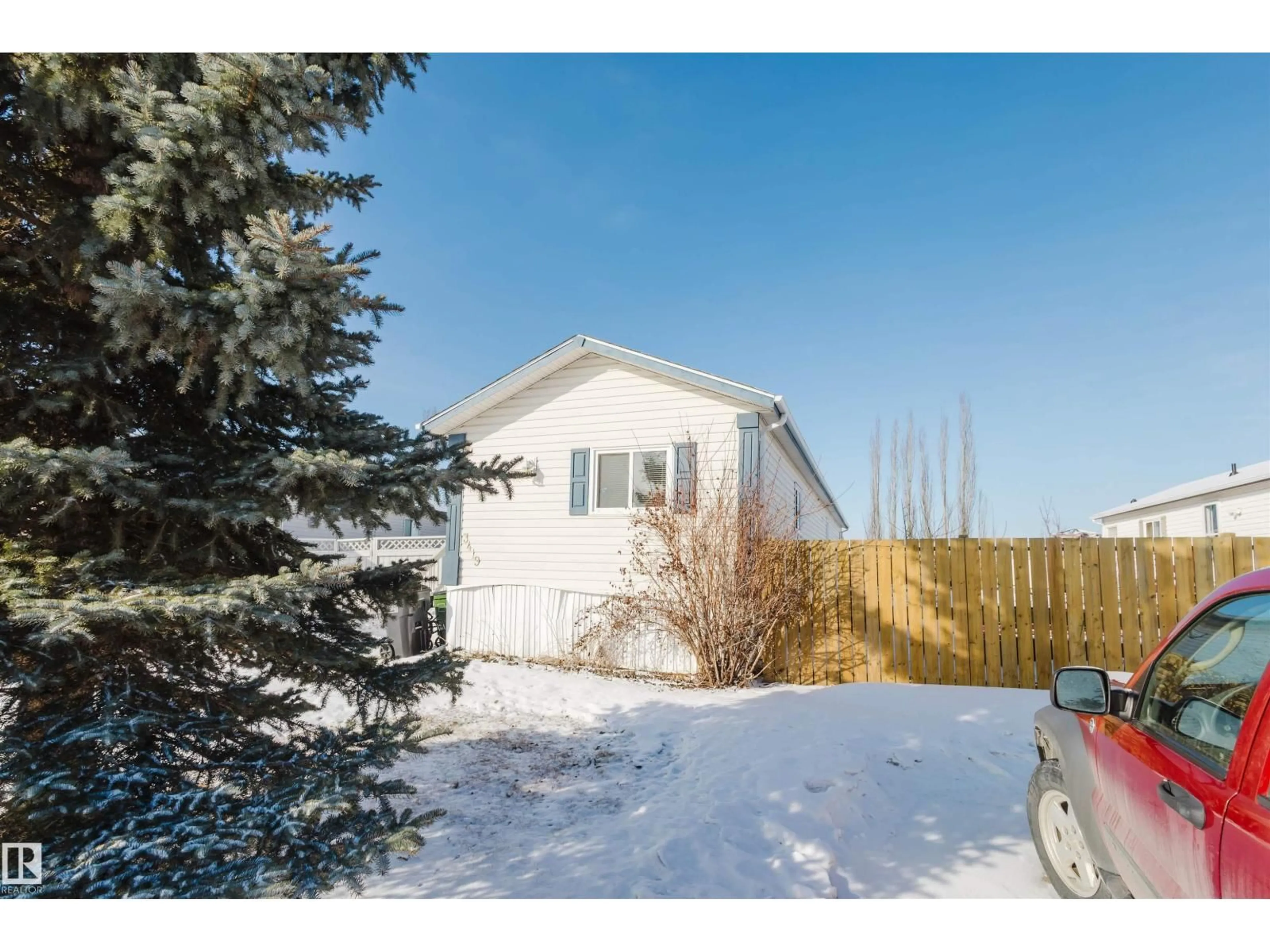 Shed for 3419 LAKEVIEW POINT NW, Edmonton Alberta T5S2R8