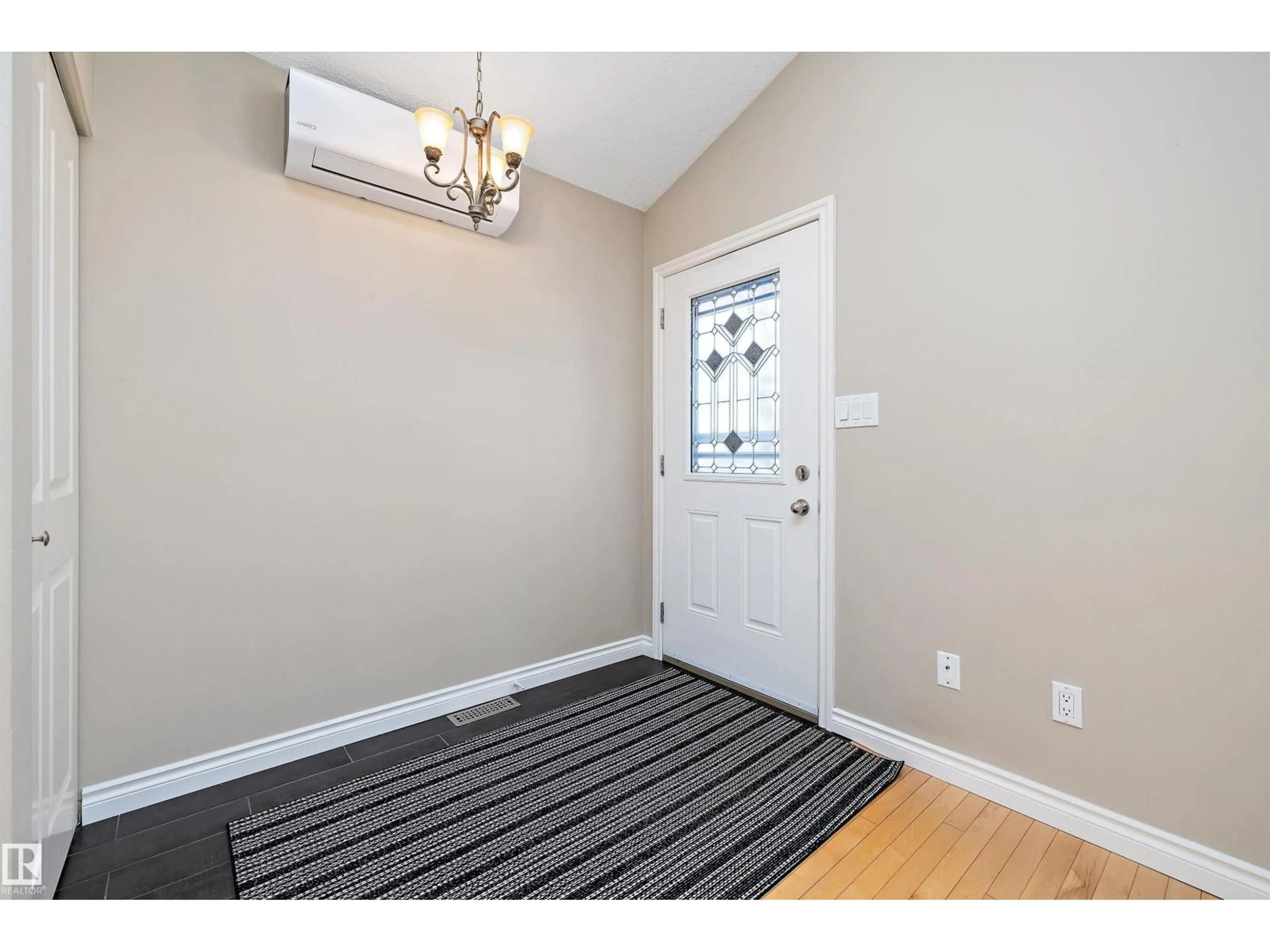 Indoor entryway for NW - 10423 150 ST, Edmonton Alberta T5P4P1