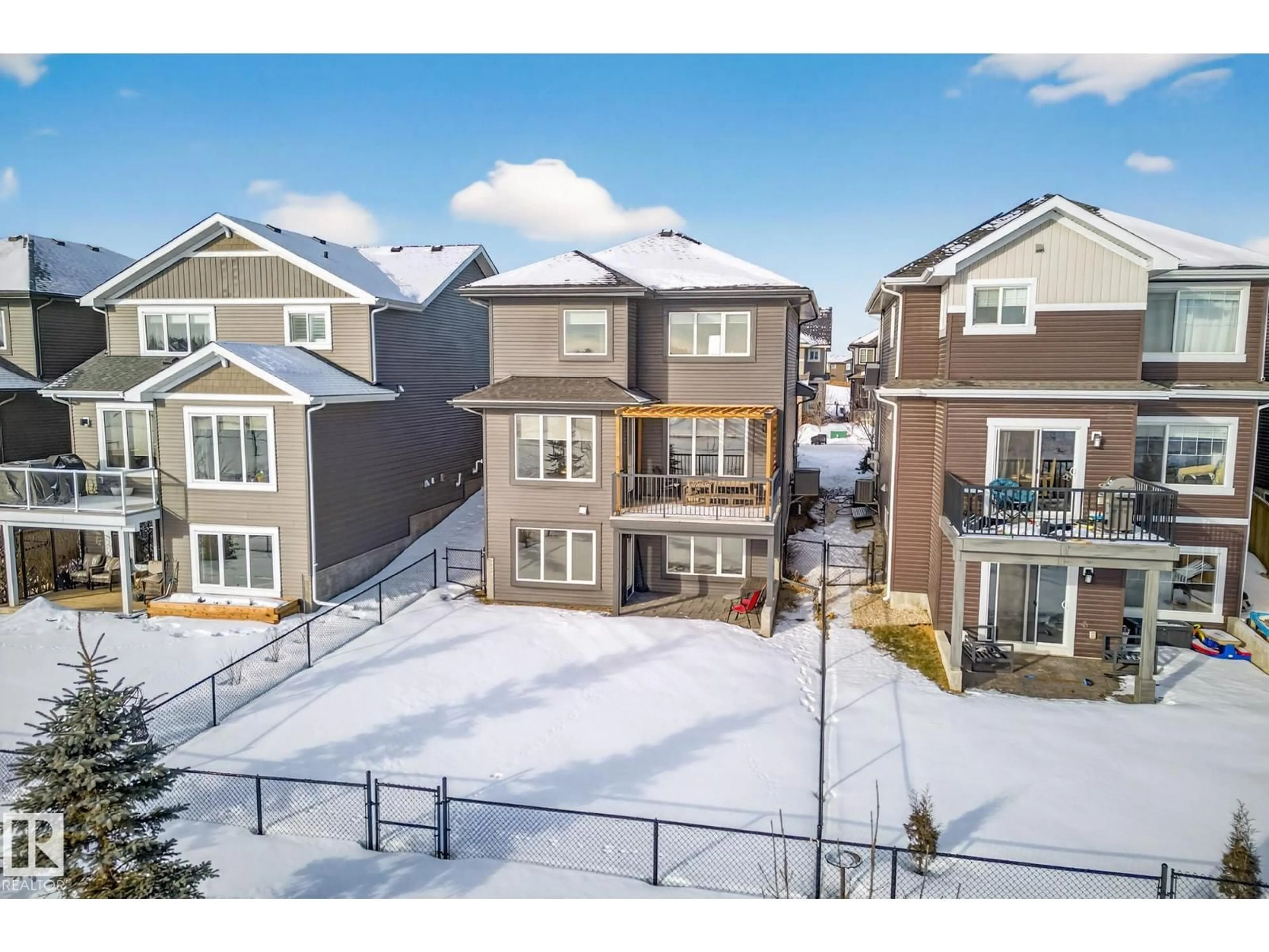 A pic from outside/outdoor area/front of a property/back of a property/a pic from drone, unknown for 68 PROSPECT PL, Spruce Grove Alberta T7X0E2