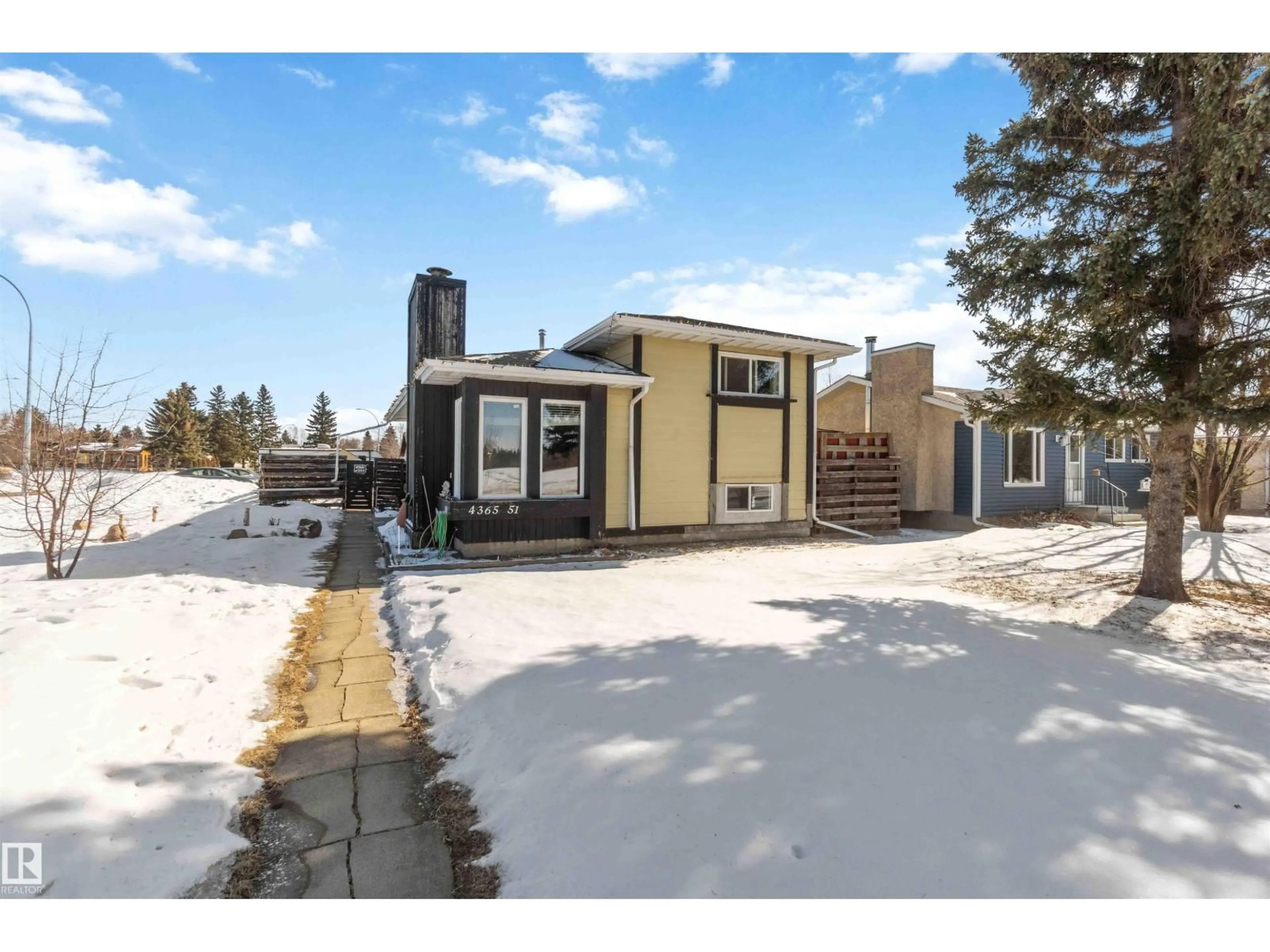 Unknown for 4365 51 ST, Gibbons Alberta T0A1N0