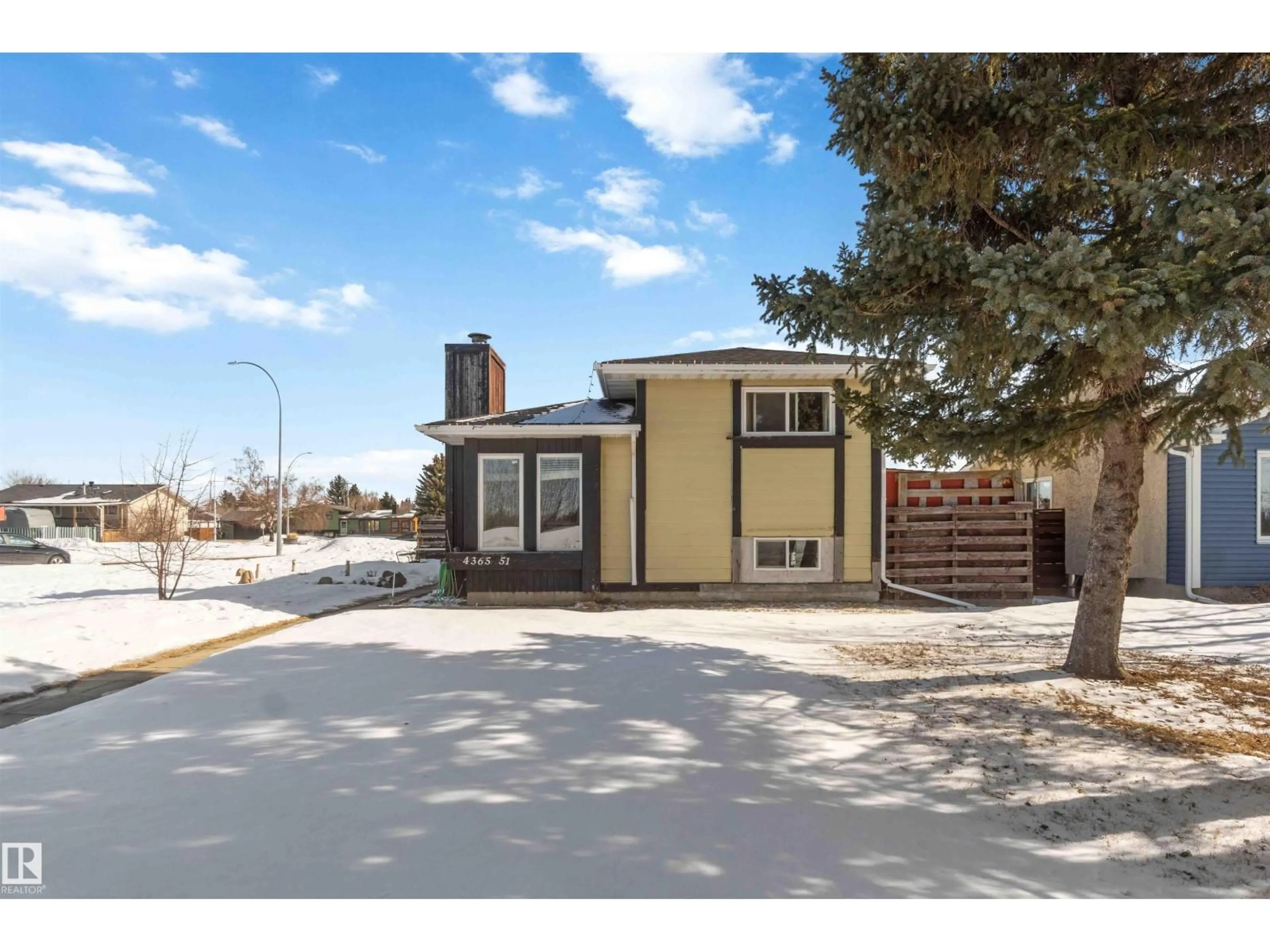 Unknown for 4365 51 ST, Gibbons Alberta T0A1N0