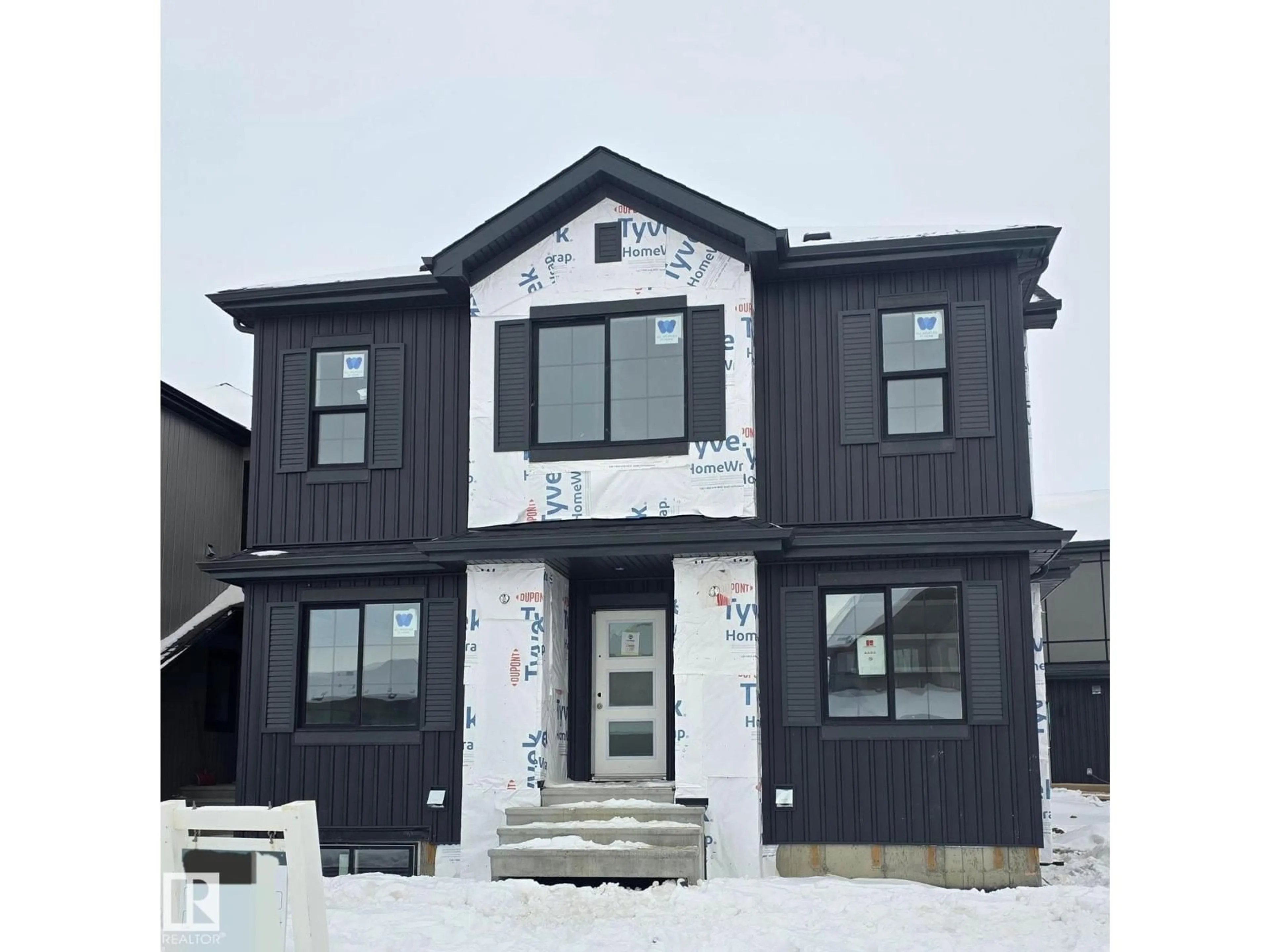 Home with vinyl exterior material, building for 30 CHARTRES CL, St. Albert Alberta T8T2C9