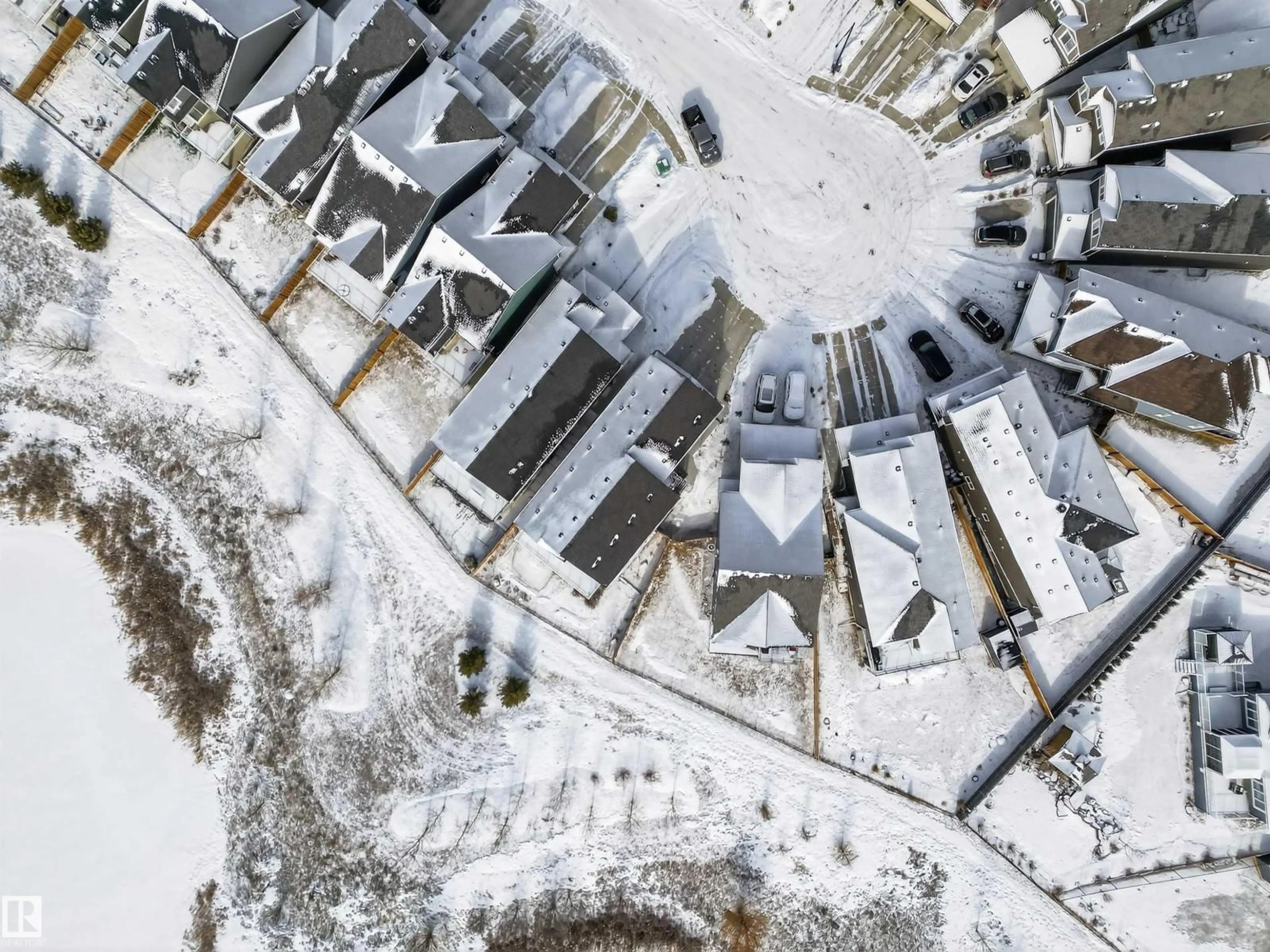 A pic from outside/outdoor area/front of a property/back of a property/a pic from drone, street for 16615 32 AV, Edmonton Alberta T6W4R2