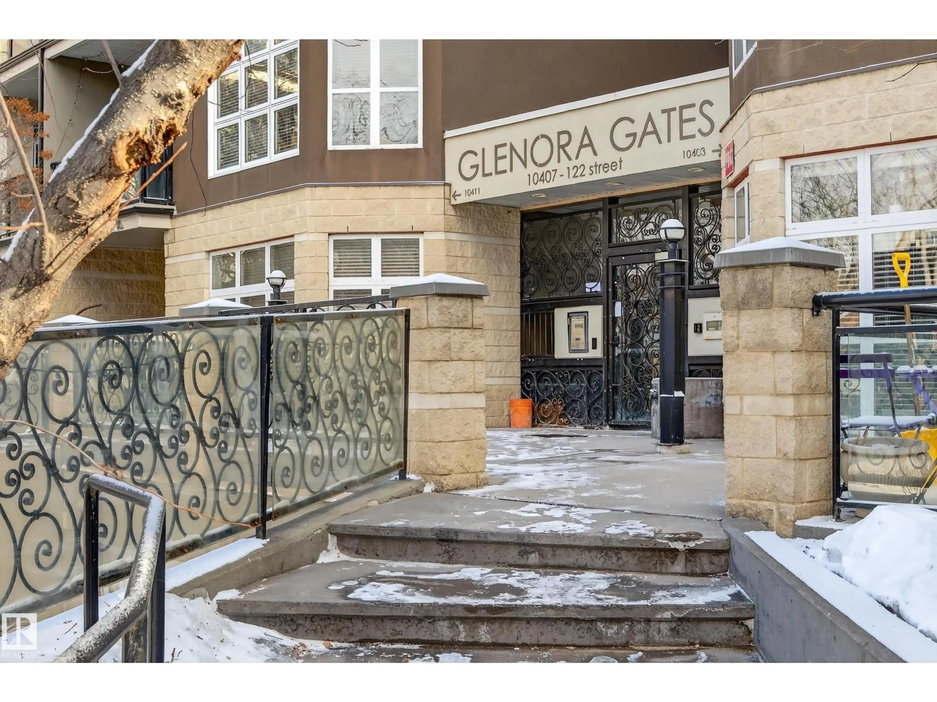 Indoor foyer for 10403 - 354 122 ST NW, Edmonton Alberta T5N4C1