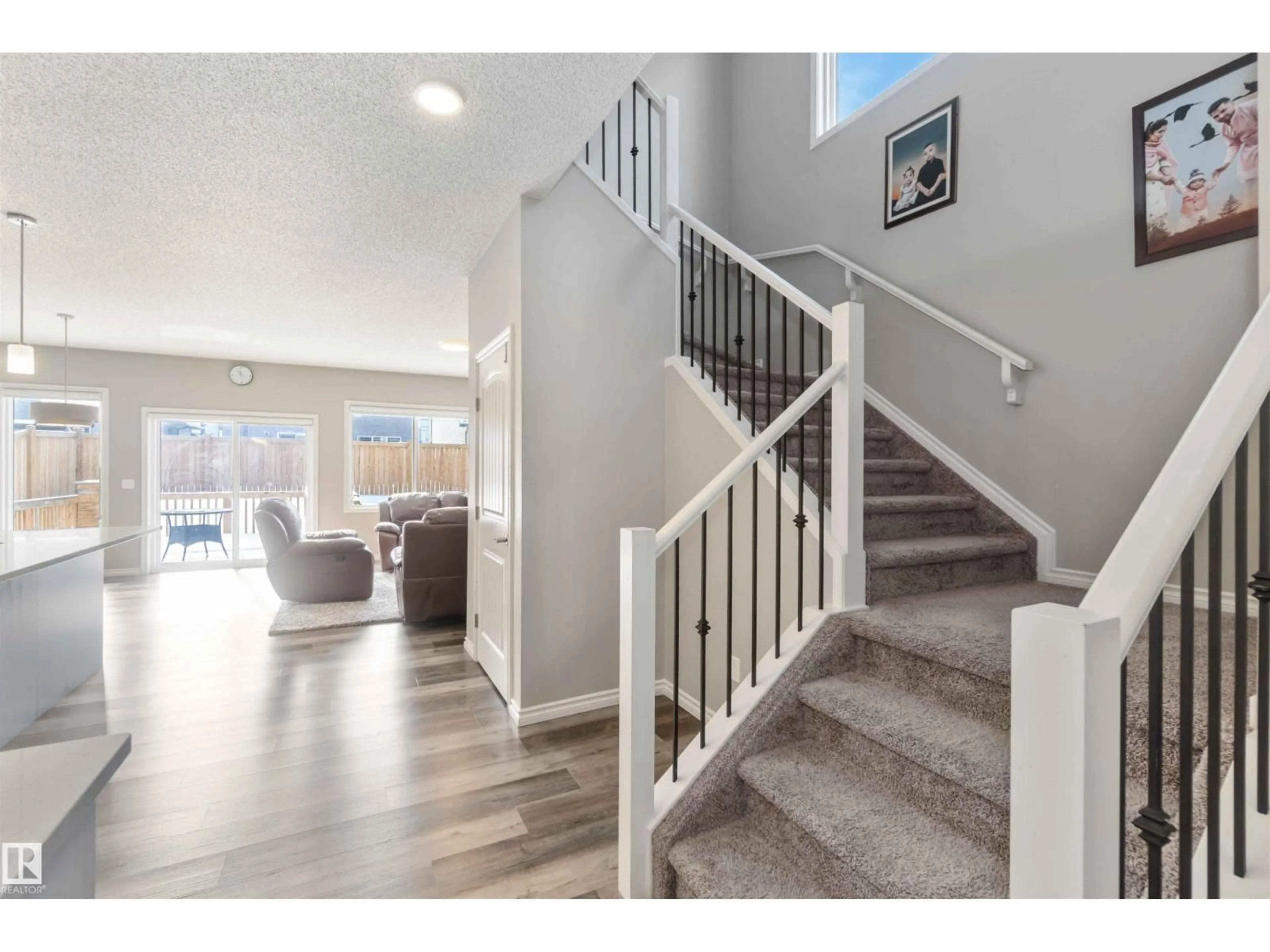 Unknown for 435 41 AV, Edmonton Alberta T6T2G2