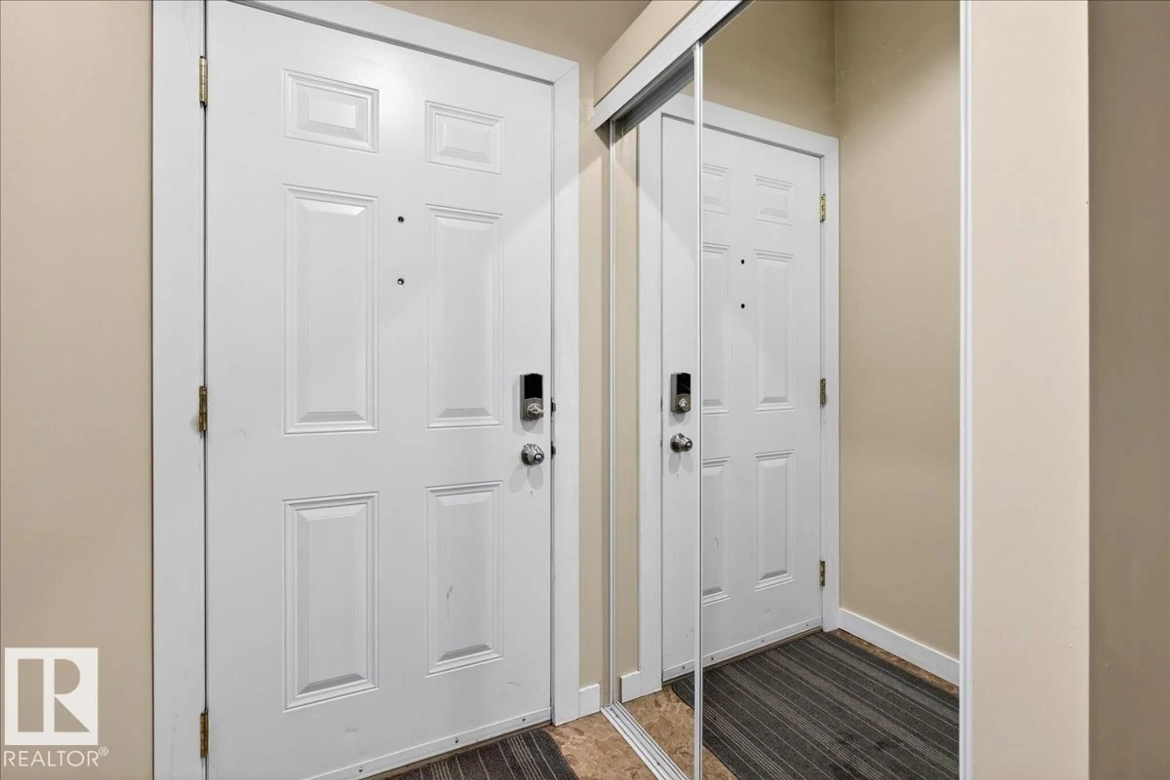 Indoor entryway for NW - 15621 83A ST, Edmonton Alberta T5Z2R6