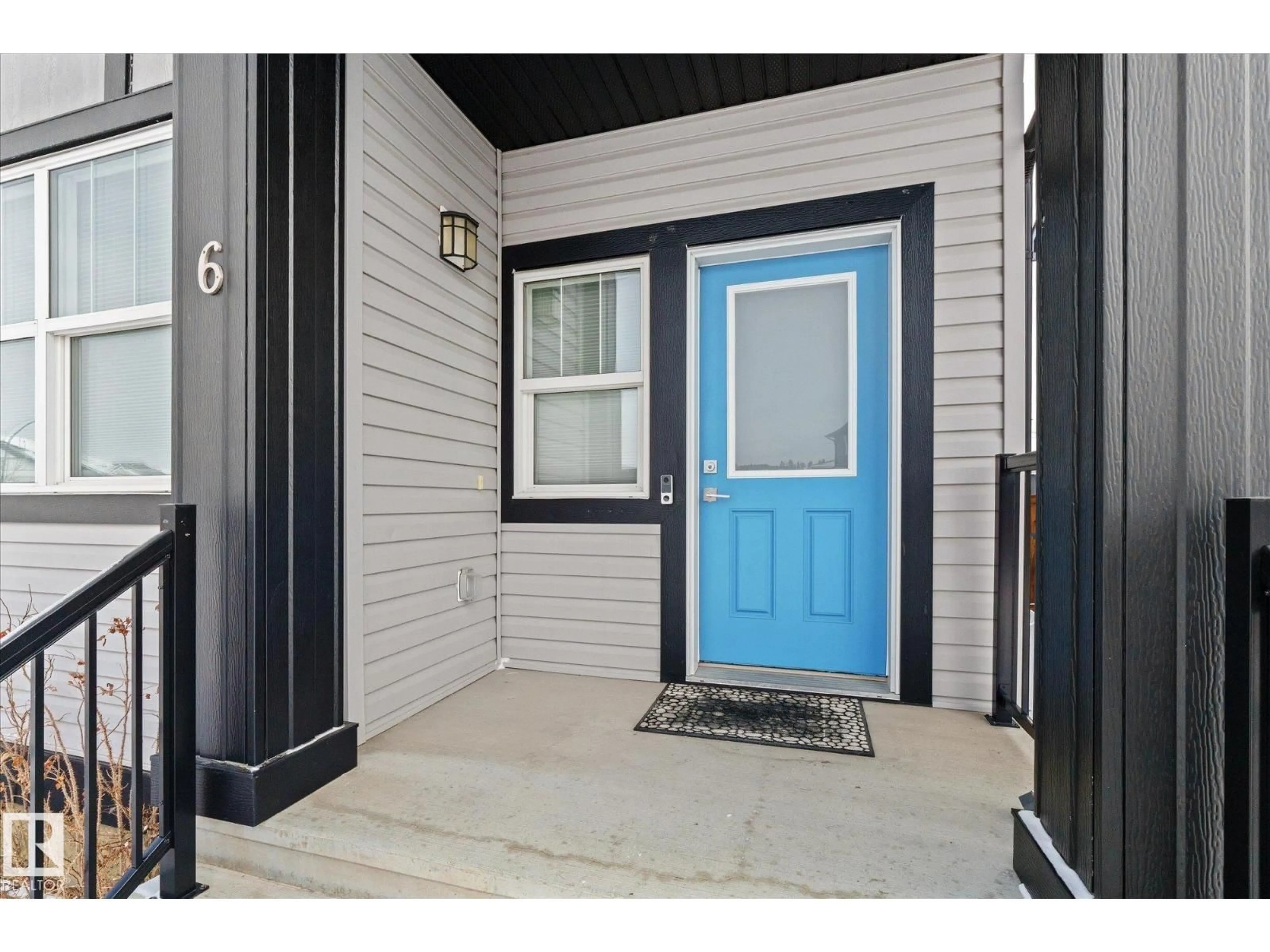 Indoor entryway for 6 HEMINGWAY CR, Spruce Grove Alberta T7X0X2