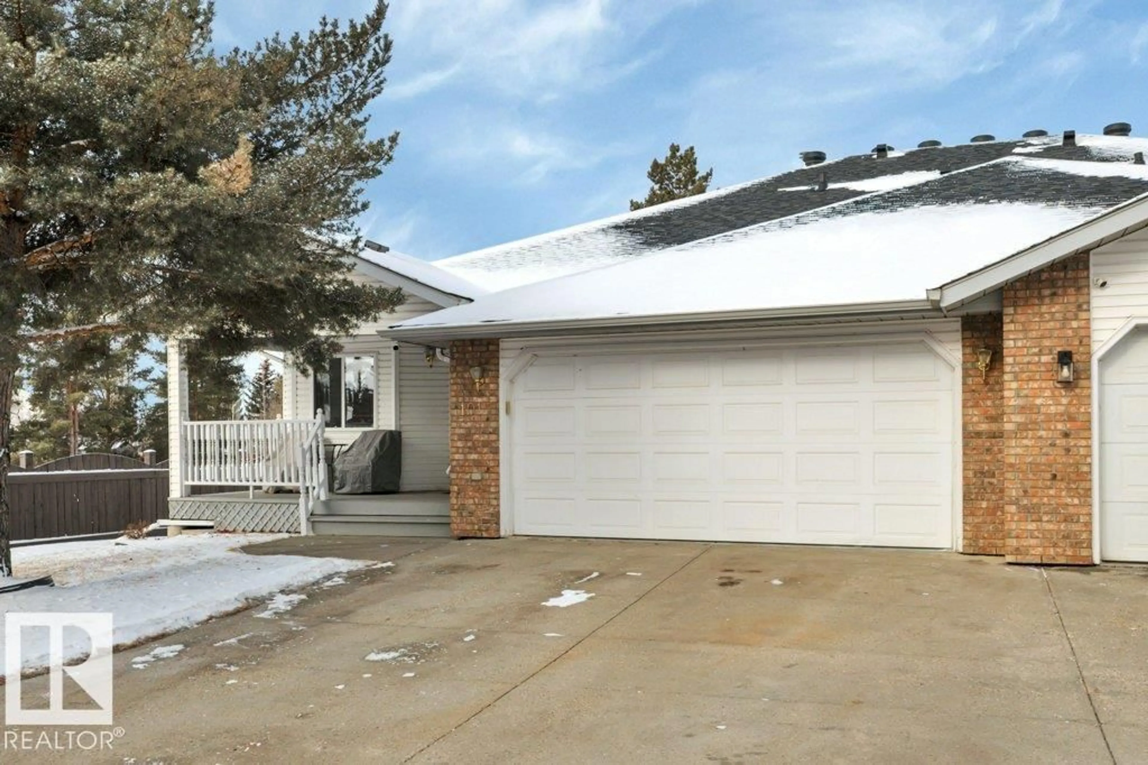 Home with vinyl exterior material, street for 101 LAKESIDE PL, Leduc Alberta T9E6P3