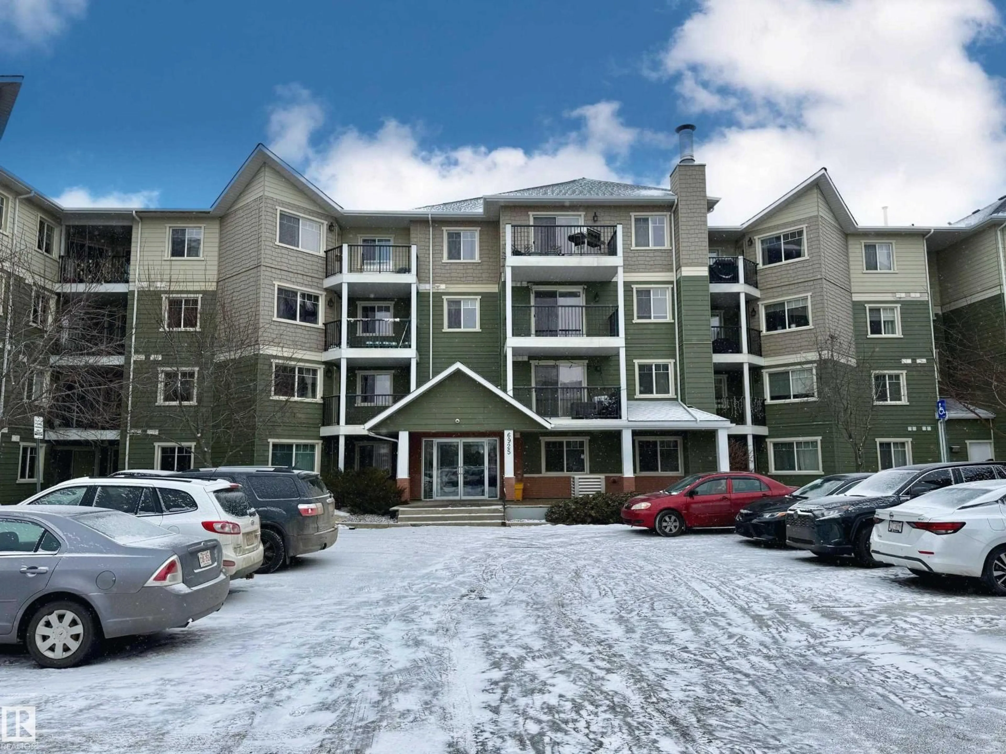 A pic from outside/outdoor area/front of a property/back of a property/a pic from drone, mountain view for 315 6925 199 ST NW, Edmonton Alberta T5T3X8