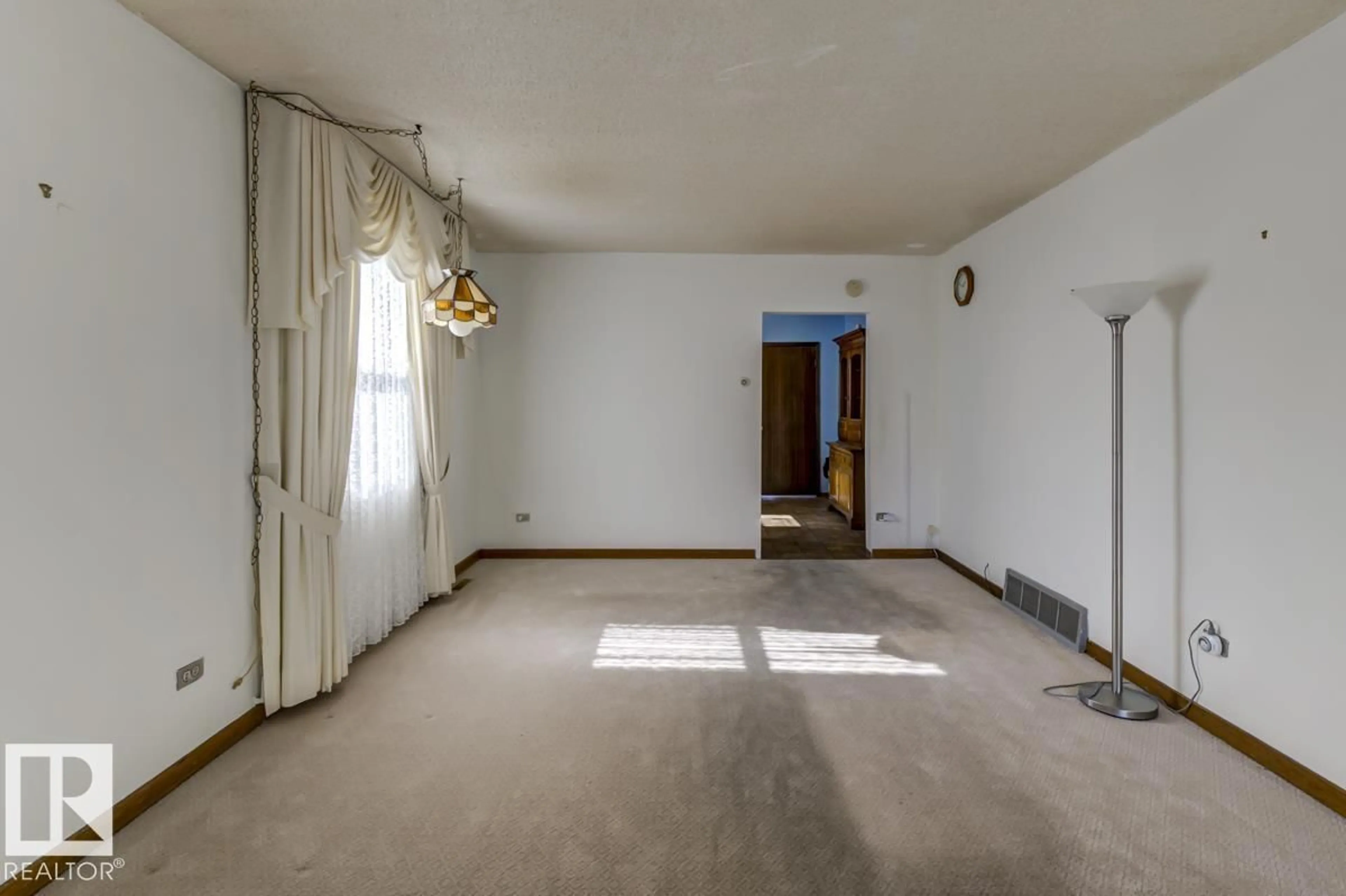 A pic of a room for 11222 95 ST, Edmonton Alberta T5G1K9