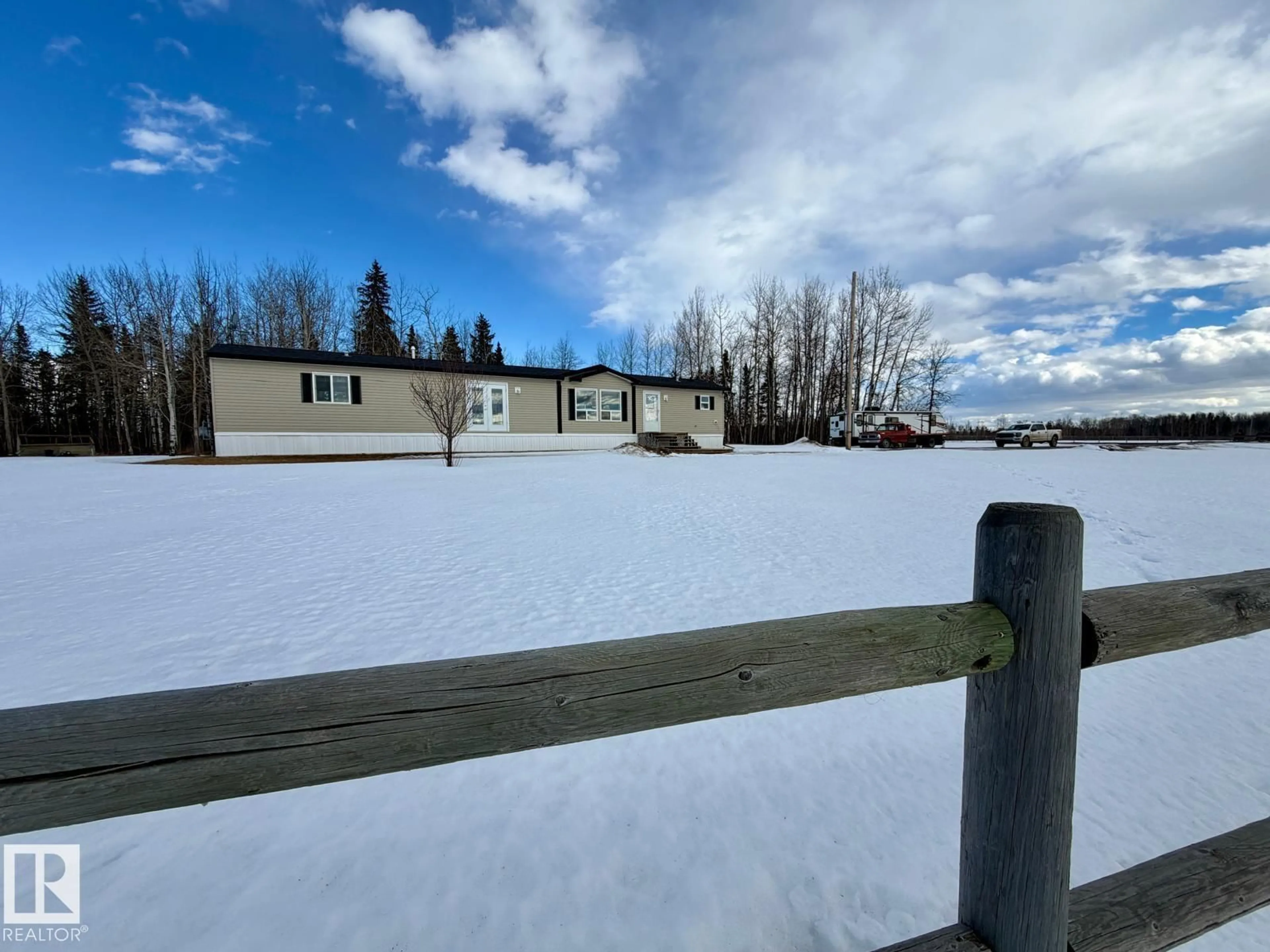 Shed for 54406 HWY 22, Rural Yellowhead Alberta T0E2M0