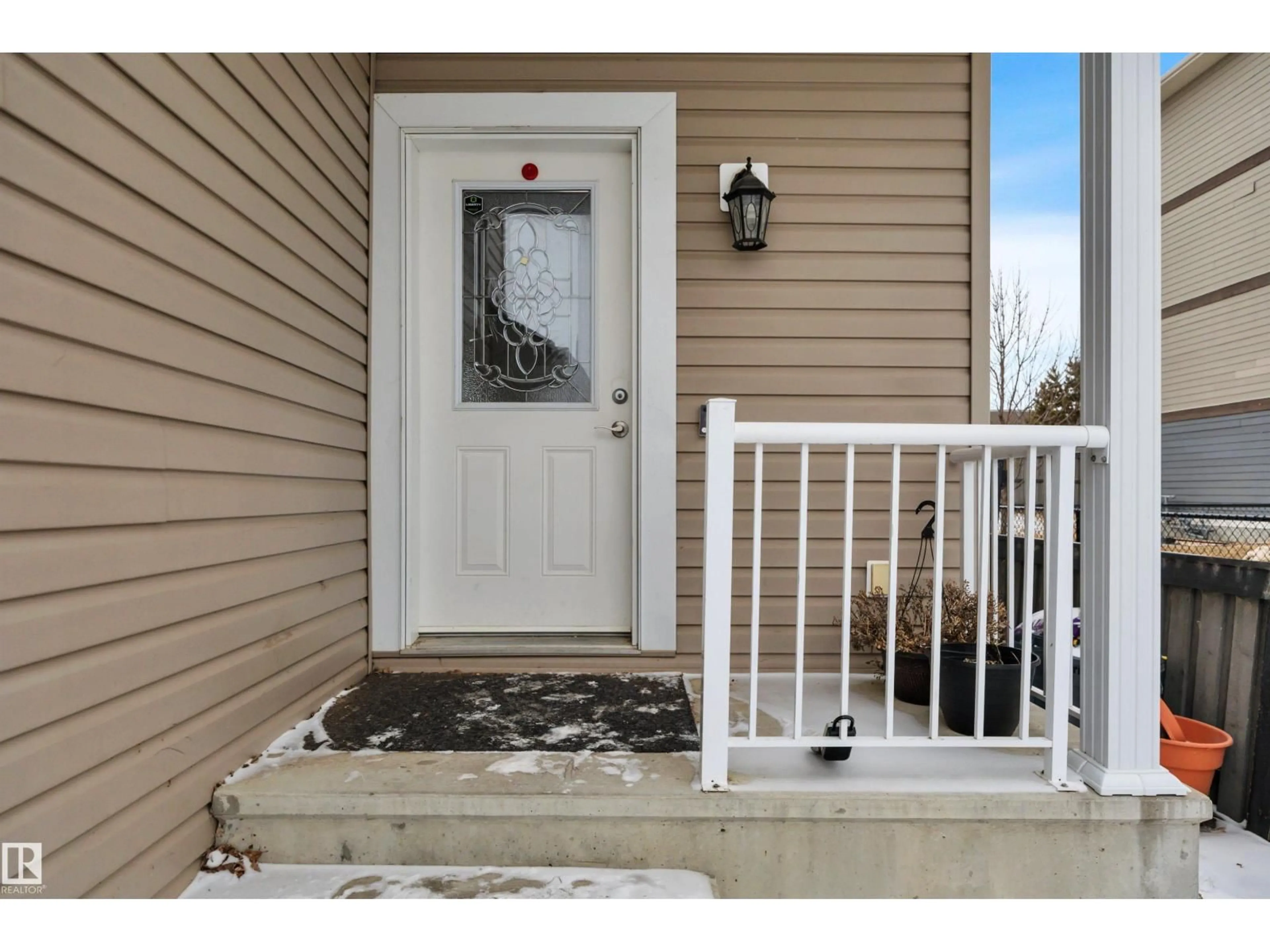 Indoor entryway for 178 KEYSTONE CR, Leduc Alberta T9E0J5