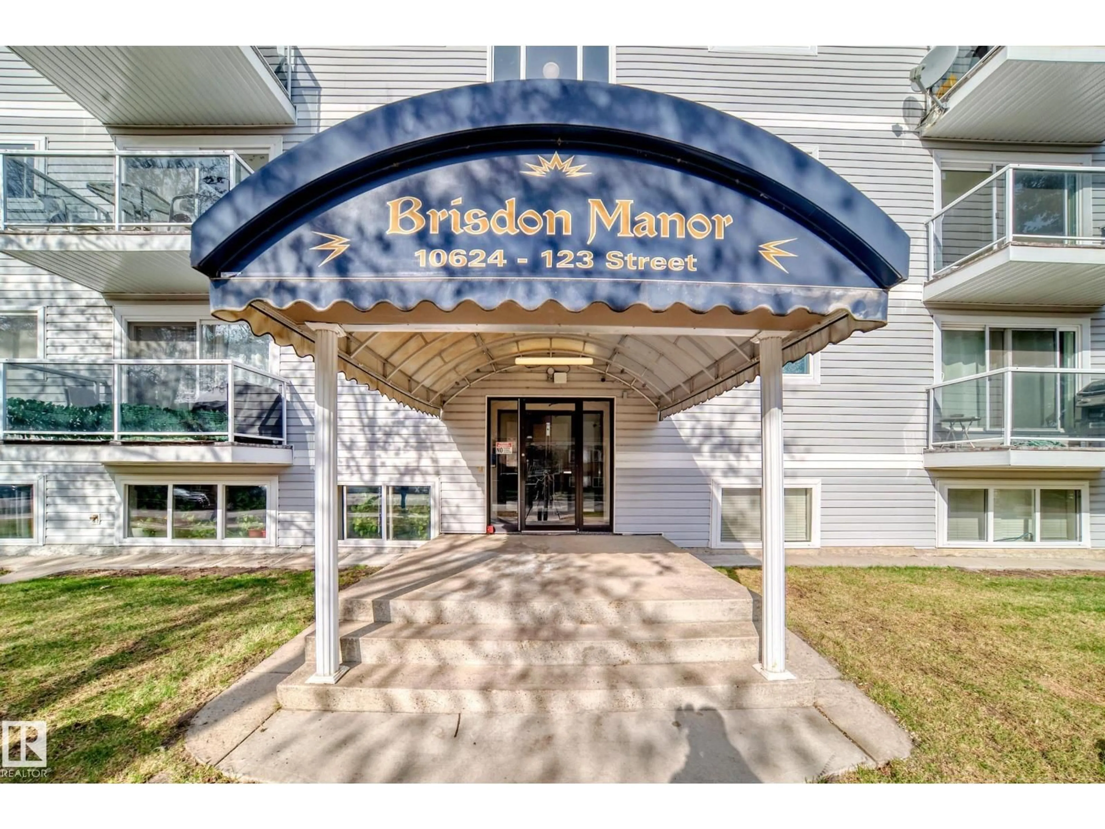 Indoor foyer for 403 - 10624 123 ST, Edmonton Alberta T5N1P2