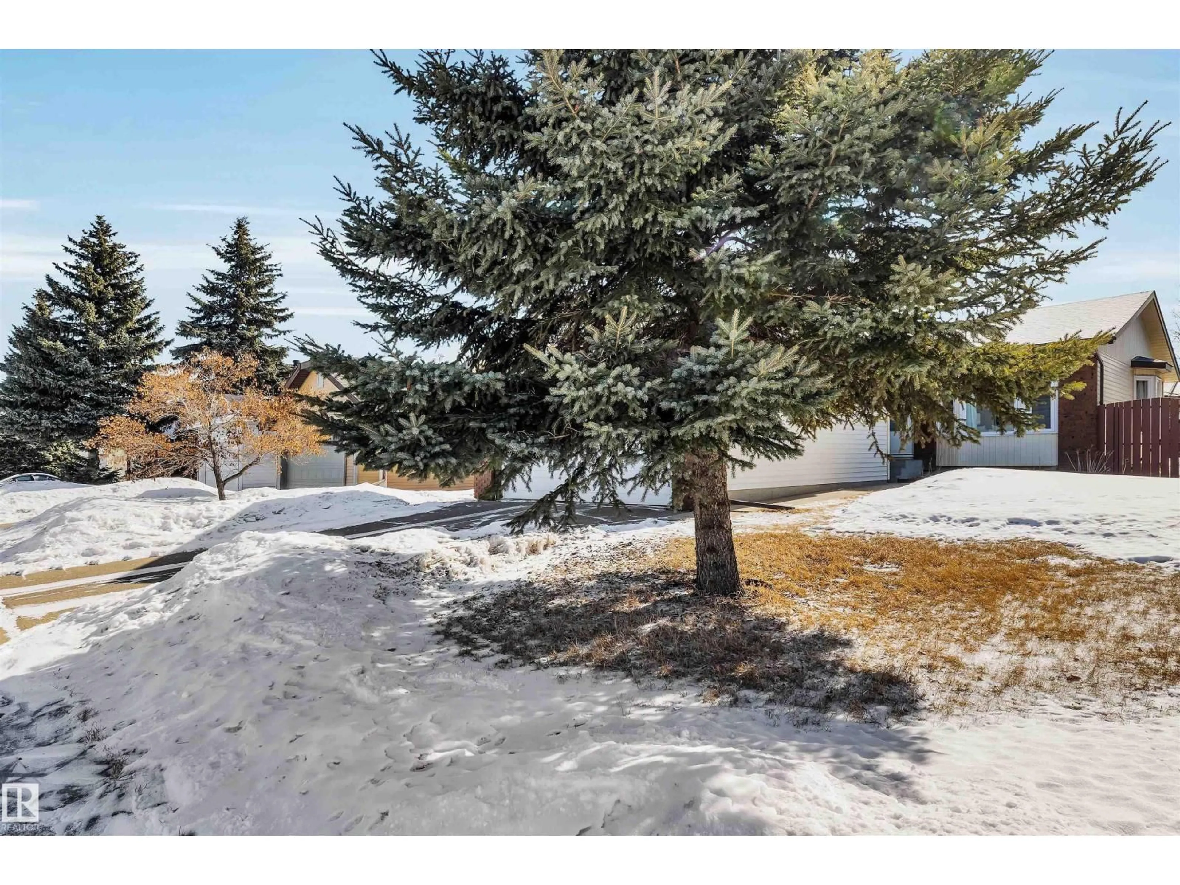 A pic from outside/outdoor area/front of a property/back of a property/a pic from drone, unknown for 18923 86A AV, Edmonton Alberta T5T4X9