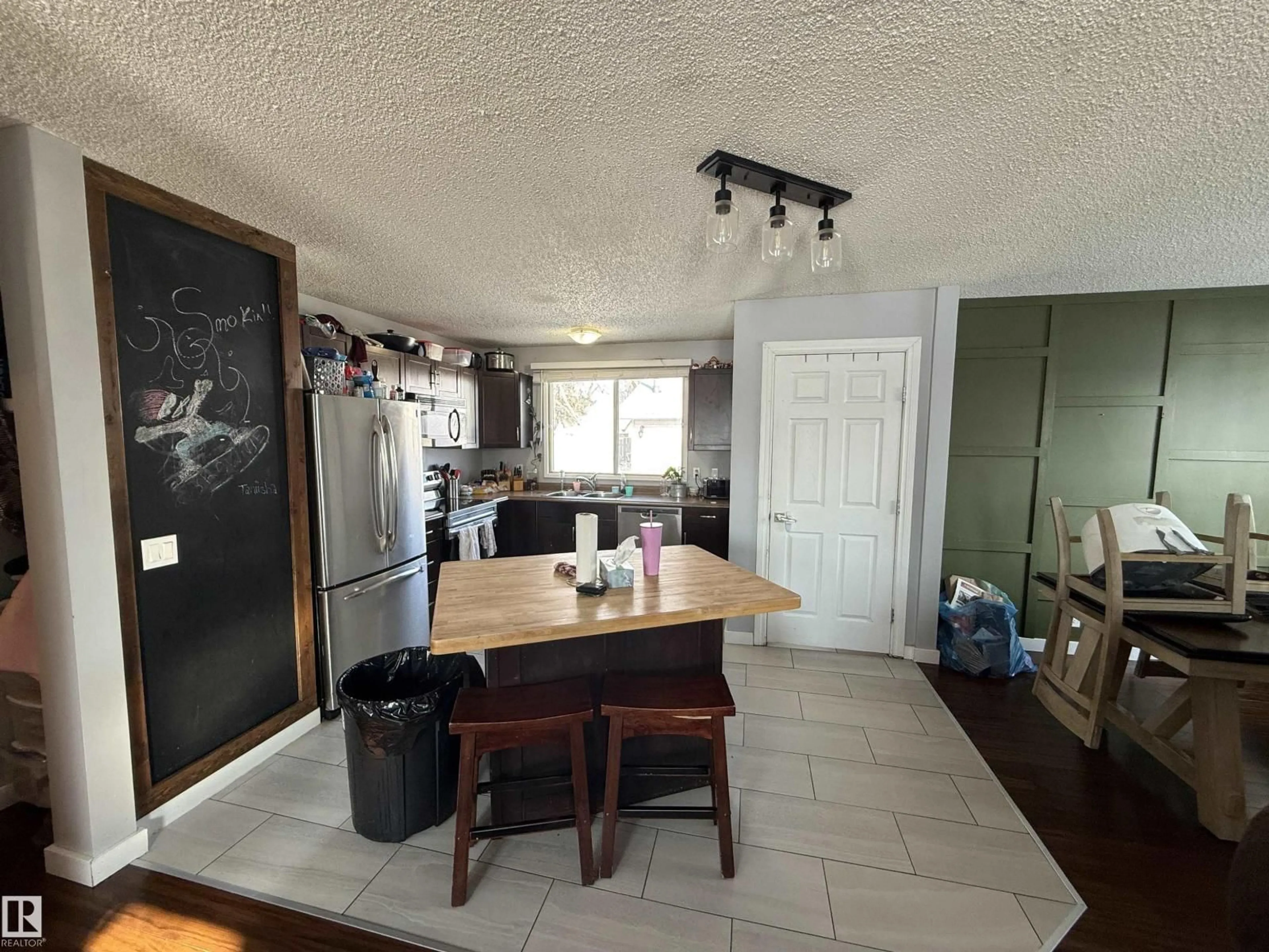 Unknown for 7922 97 AV, Fort Saskatchewan Alberta T8L3G6