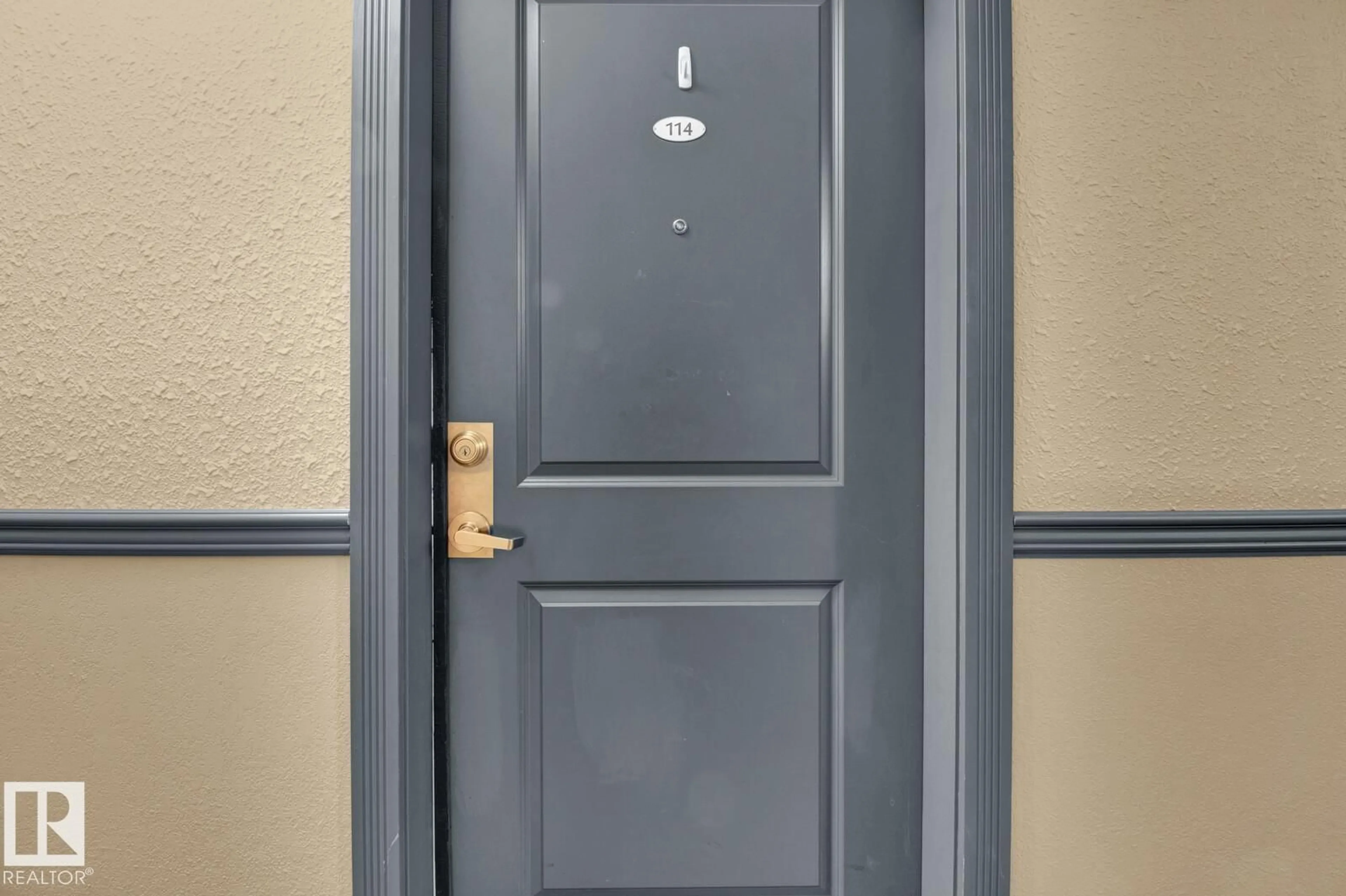 Indoor entryway for #114 - 14708 50 ST, Edmonton Alberta T5A5G9