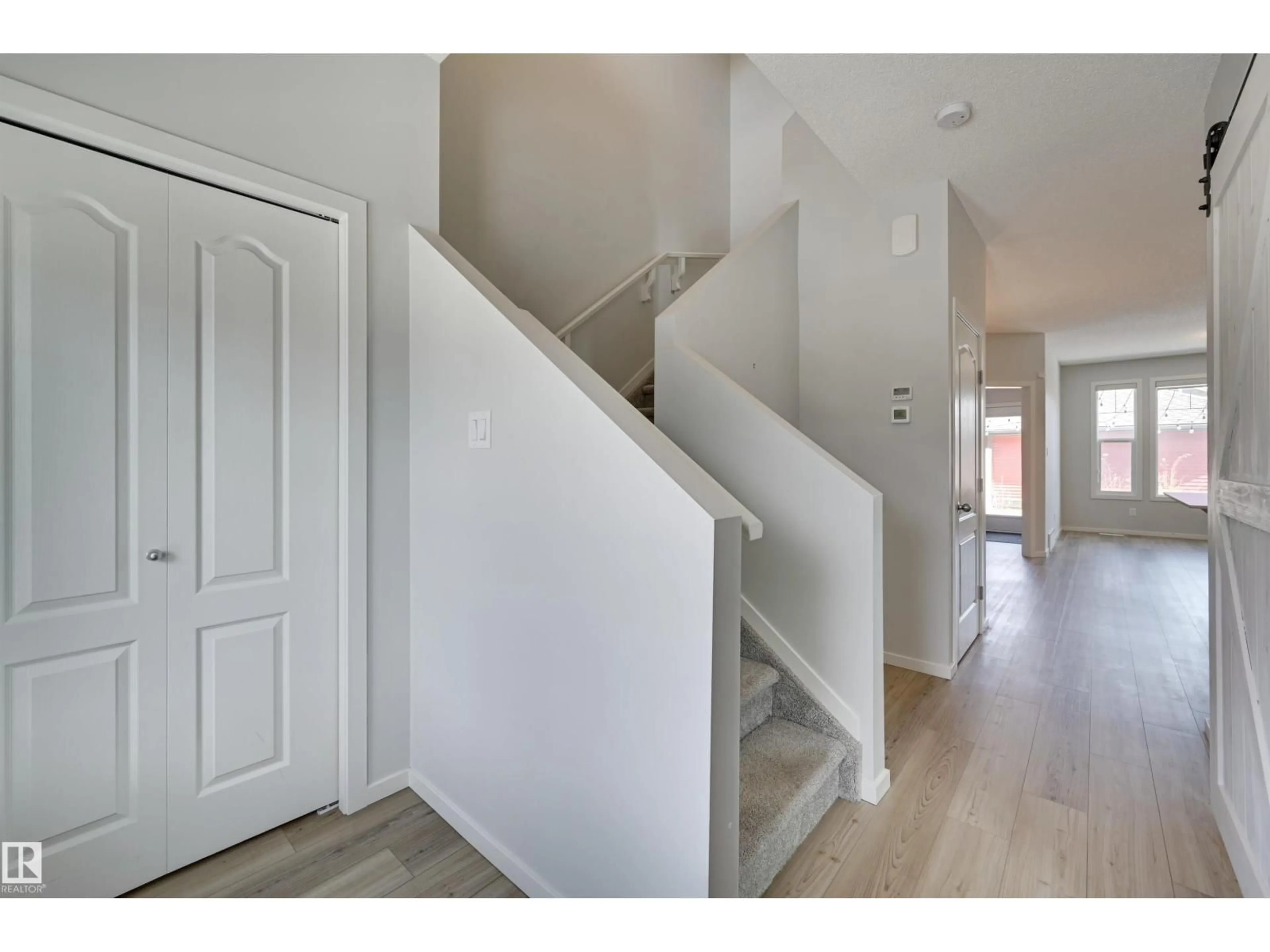 Unknown for 5319 ADMIRAL GIROUARD ST, Edmonton Alberta T5E6X5