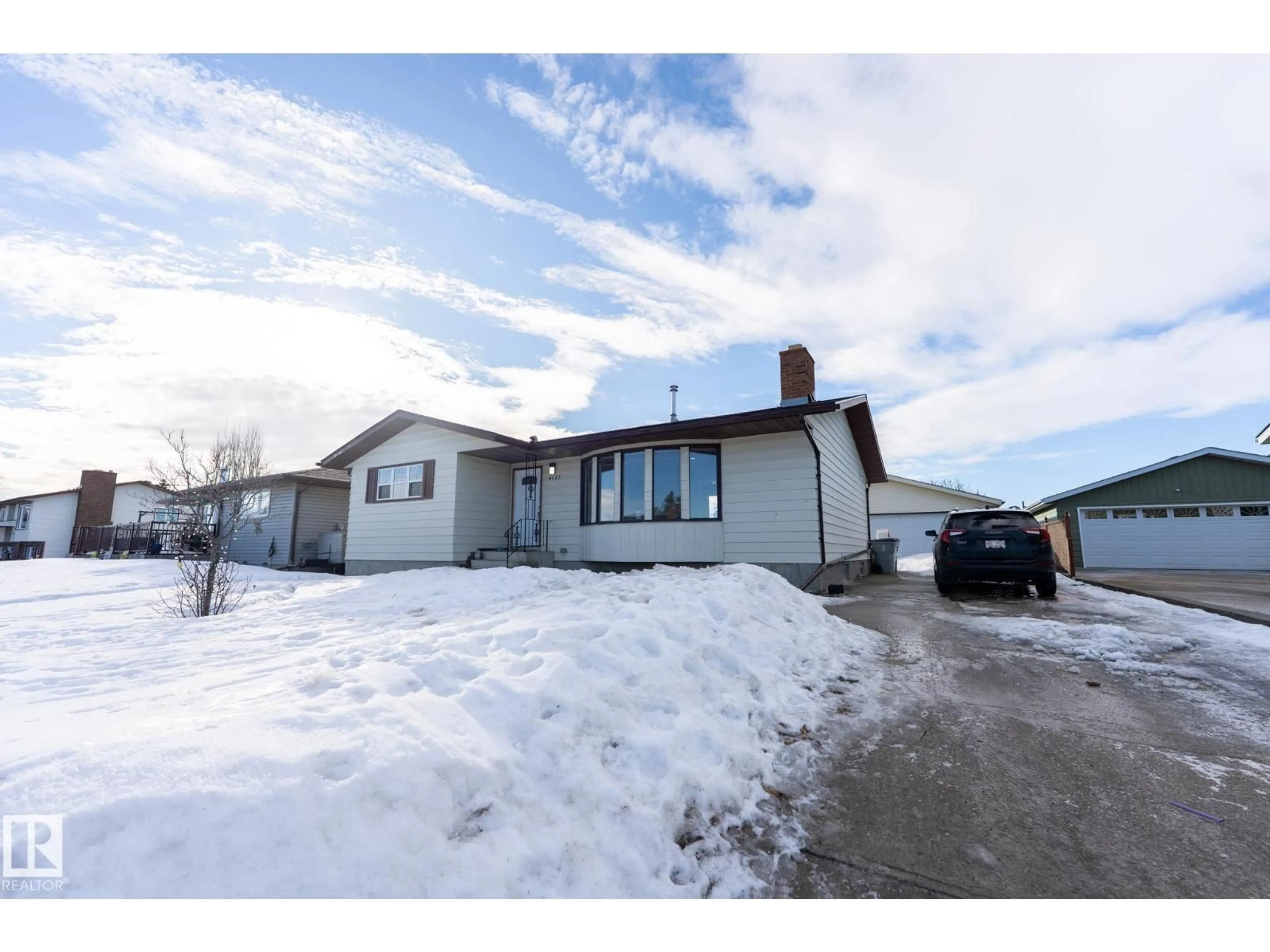 Unknown for 4527 45 AV, Gibbons Alberta T0A1N0