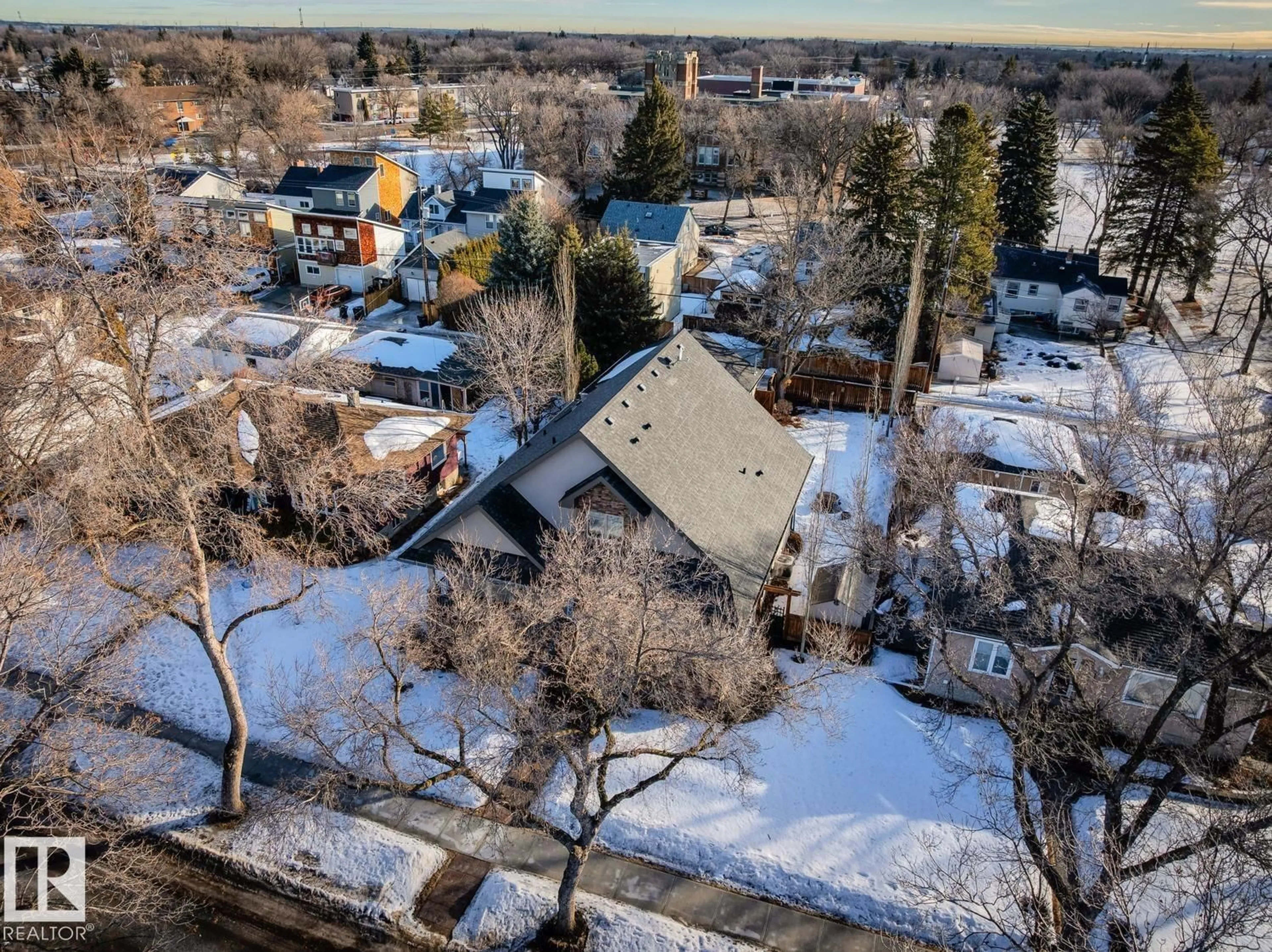 A pic from outside/outdoor area/front of a property/back of a property/a pic from drone, city buildings view from balcony for 11409 63 ST, Edmonton Alberta T5W4G1