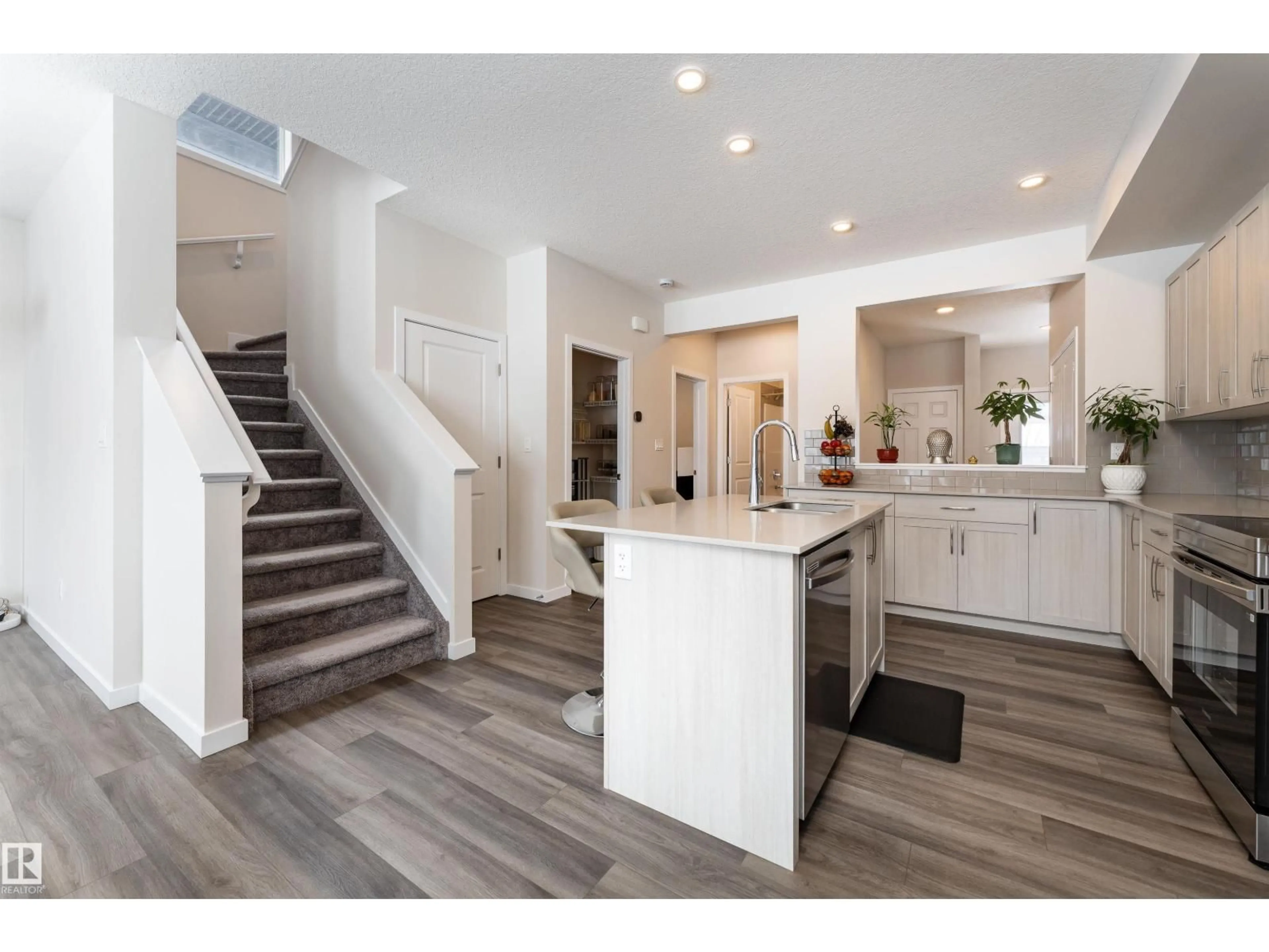 Open concept kitchen, unknown for 2120 MUCKLEPLUM CR, Edmonton Alberta T6X3H1