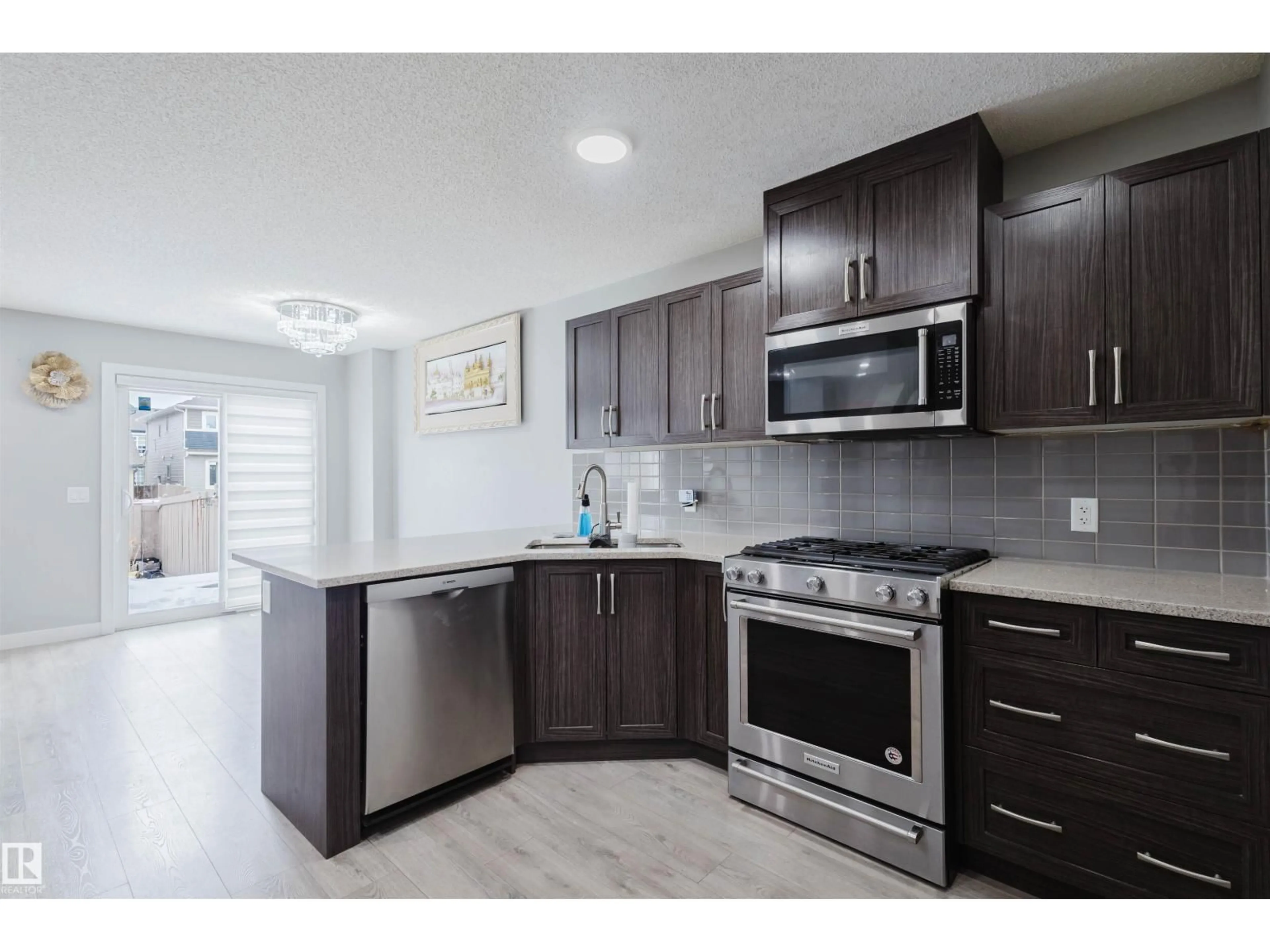 Standard kitchen, ceramic/tile floor for 1747 27 ST, Edmonton Alberta T6T2G5