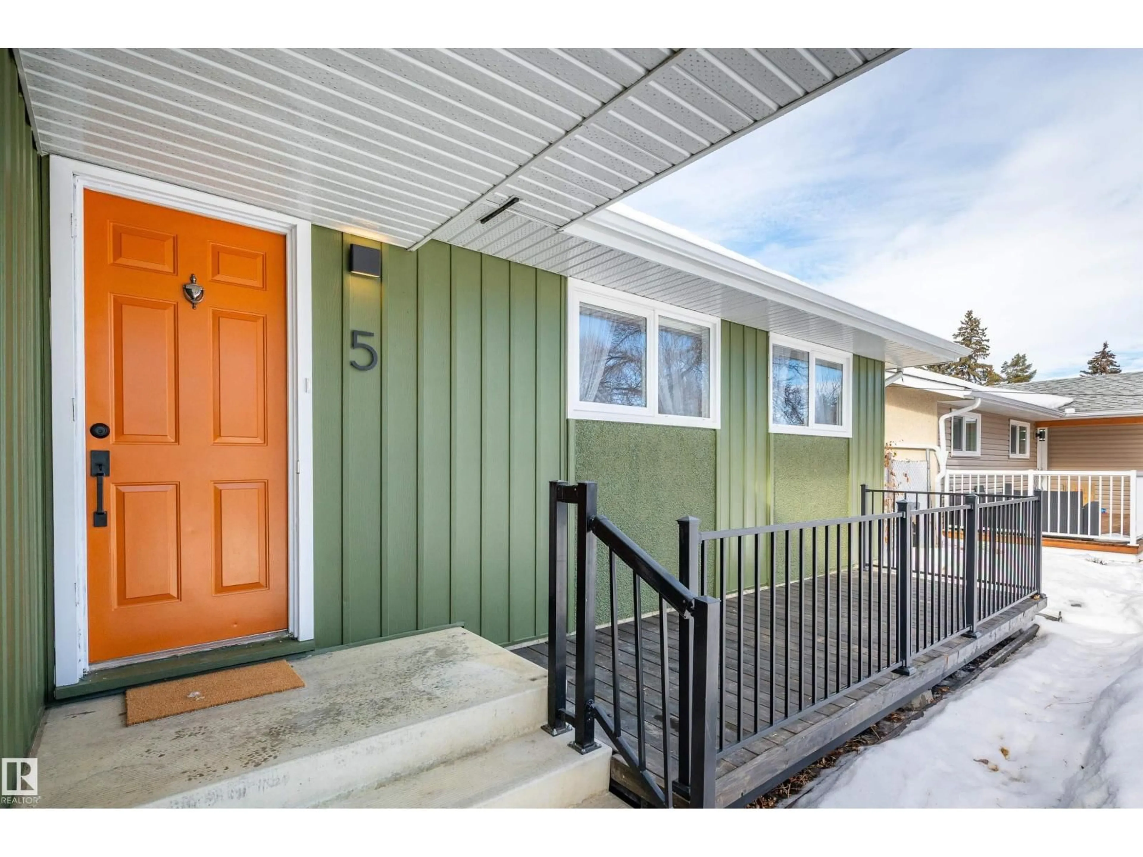 Unknown for 5 LAROSE DR, St. Albert Alberta T8N1S5