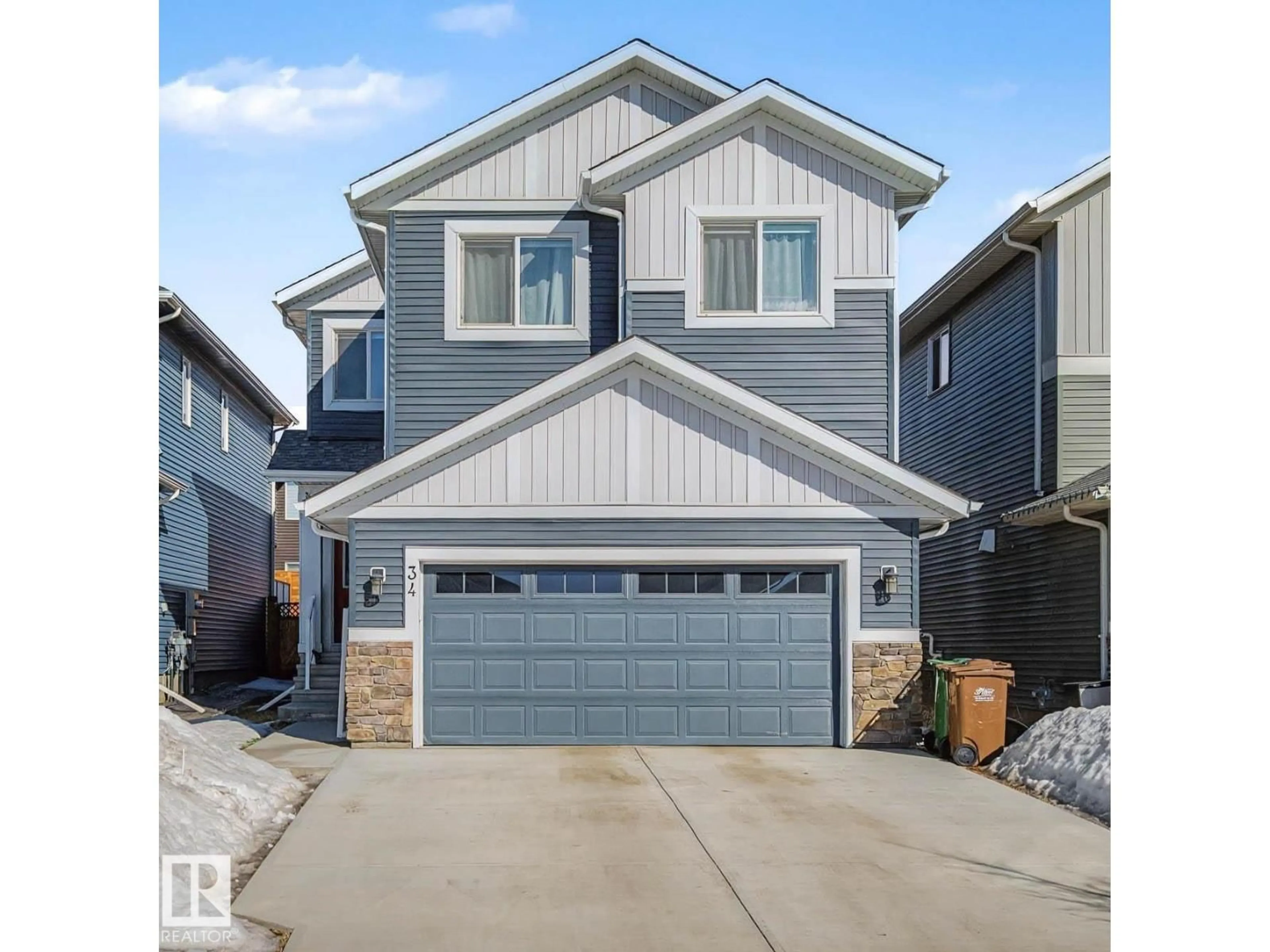 Home with vinyl exterior material, street for 34 RIVERHILL CR, St. Albert Alberta T8N7X4