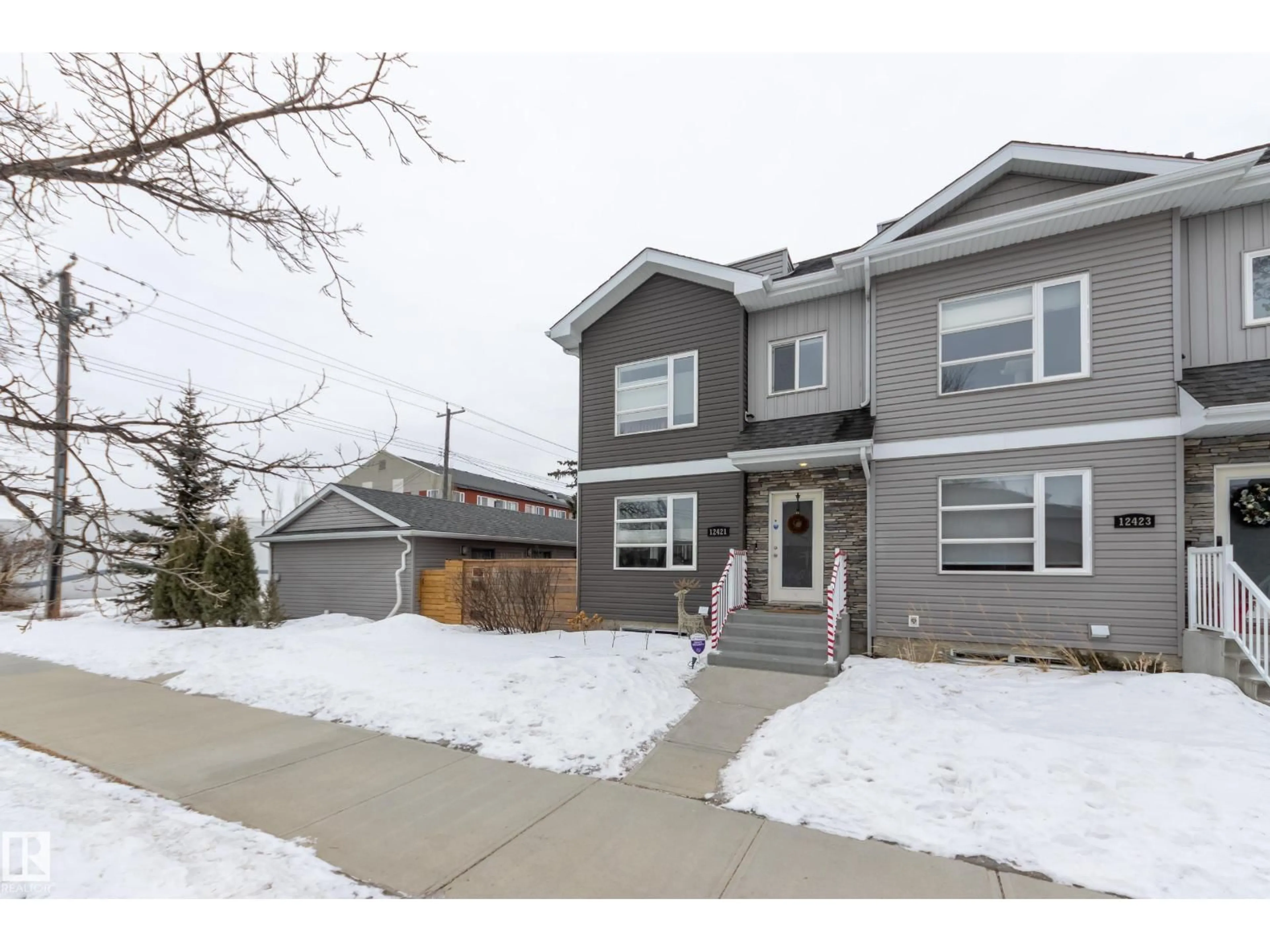 Unknown for 12421 115 AV, Edmonton Alberta T5M2Z9