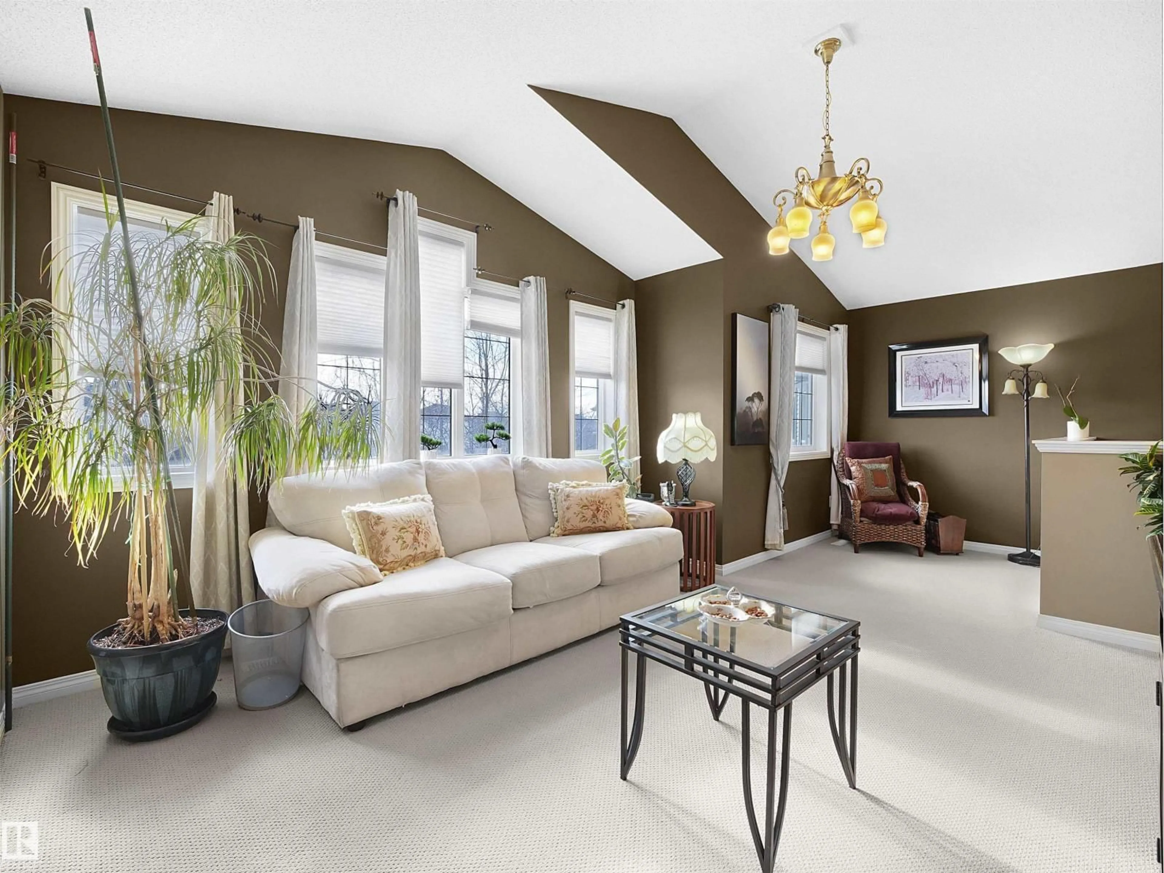 Living room with furniture, ceramic/tile floor for SW - 11708 10 AV, Edmonton Alberta T6W0B7