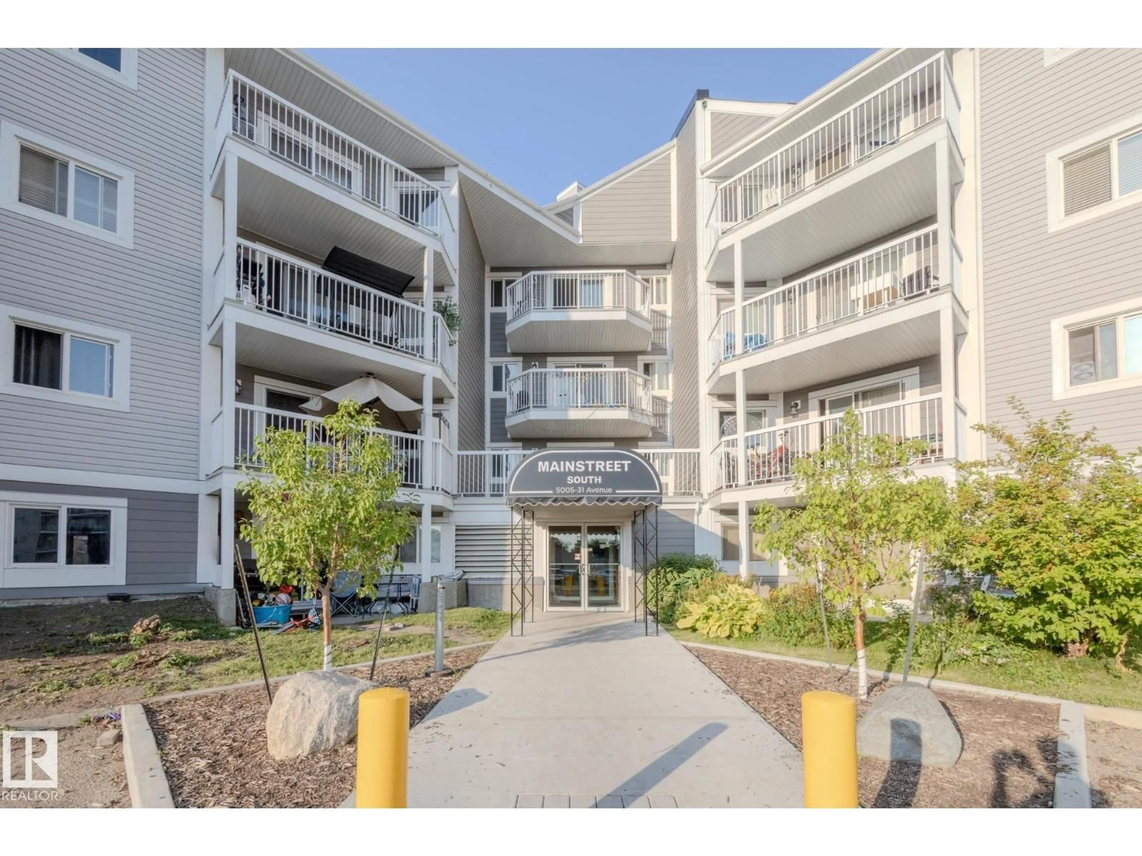 A pic from outside/outdoor area/front of a property/back of a property/a pic from drone, unknown for #305 - 5005 31 AV, Edmonton Alberta T6L6S6