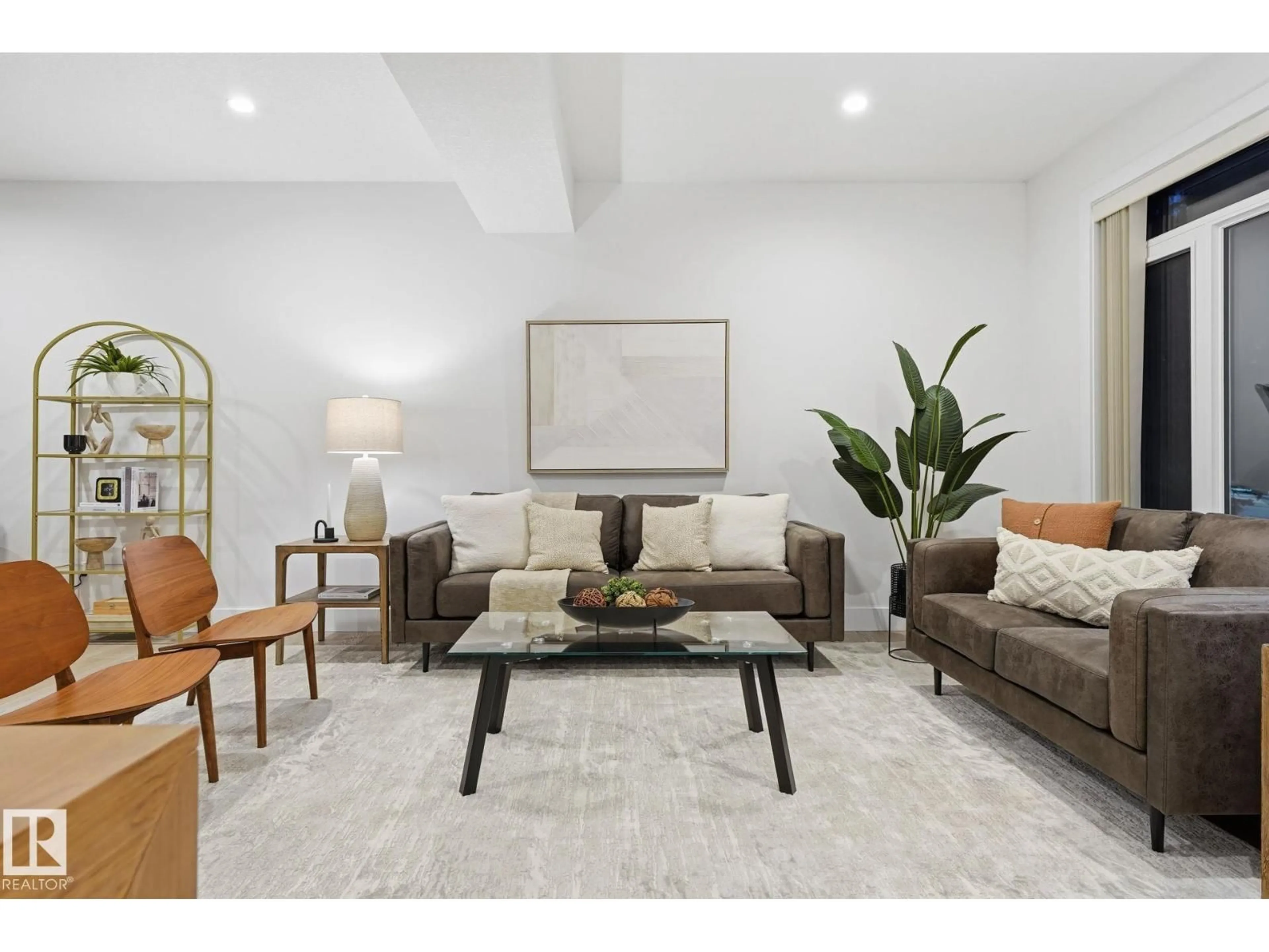 Living room with furniture, unknown for 11434 71 AV, Edmonton Alberta T6G0A7