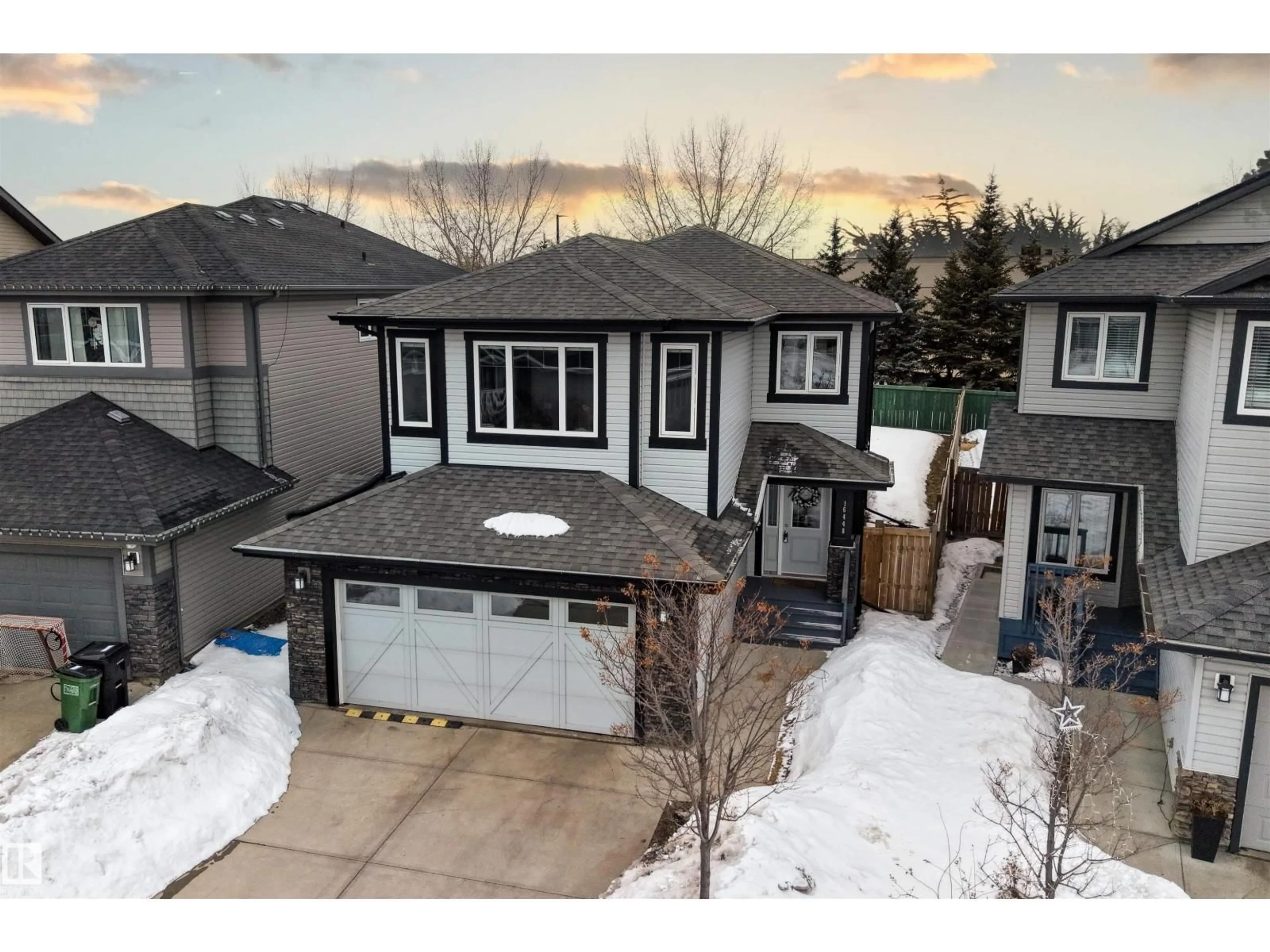 A pic from outside/outdoor area/front of a property/back of a property/a pic from drone, mountain view for NW - 16448 140 ST, Edmonton Alberta T6V0K7