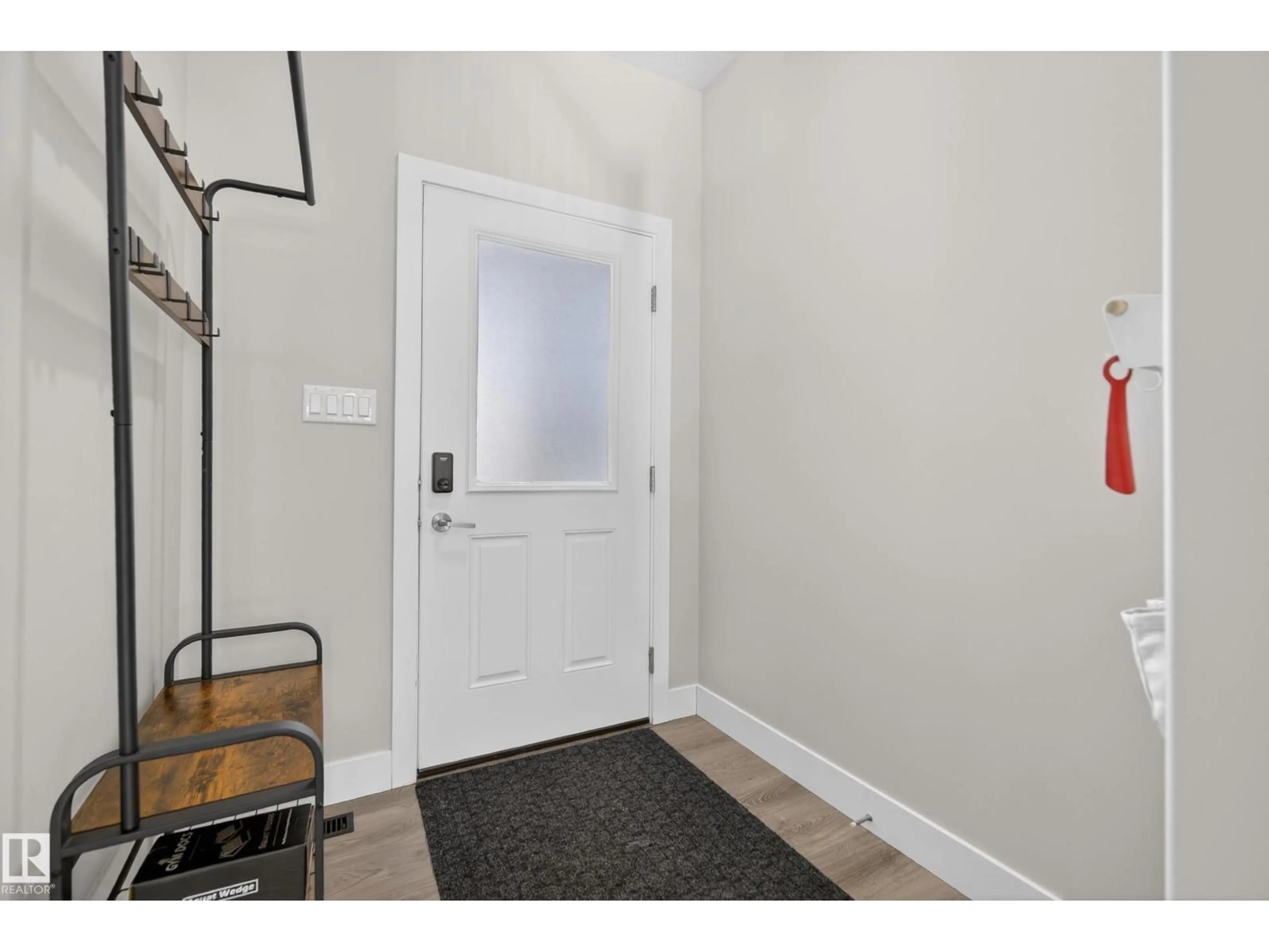 Indoor entryway for 995 BERG PL, Leduc Alberta T9E1J6