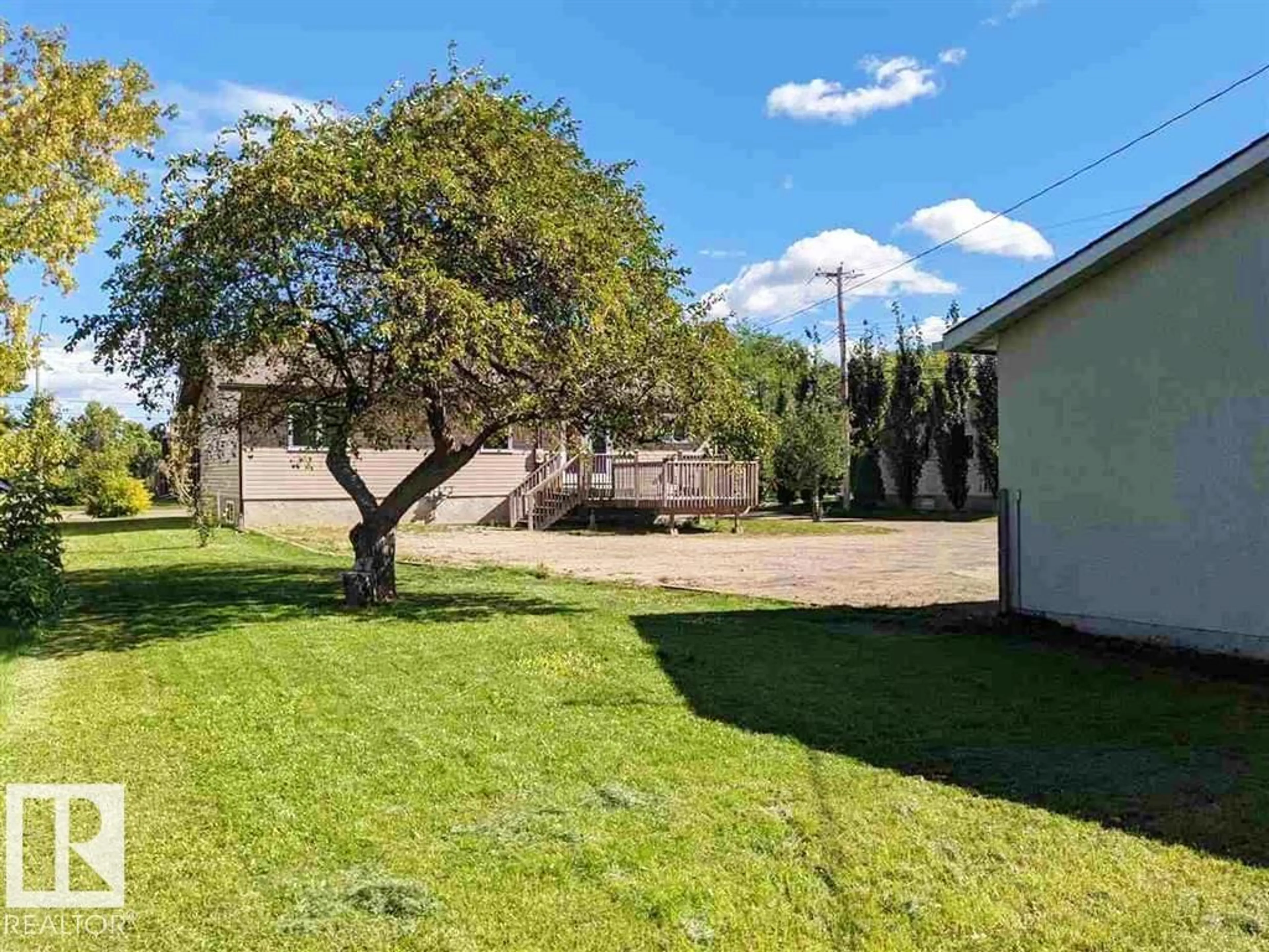 Unknown for 5016 46 ST, Legal Alberta T0G1L0