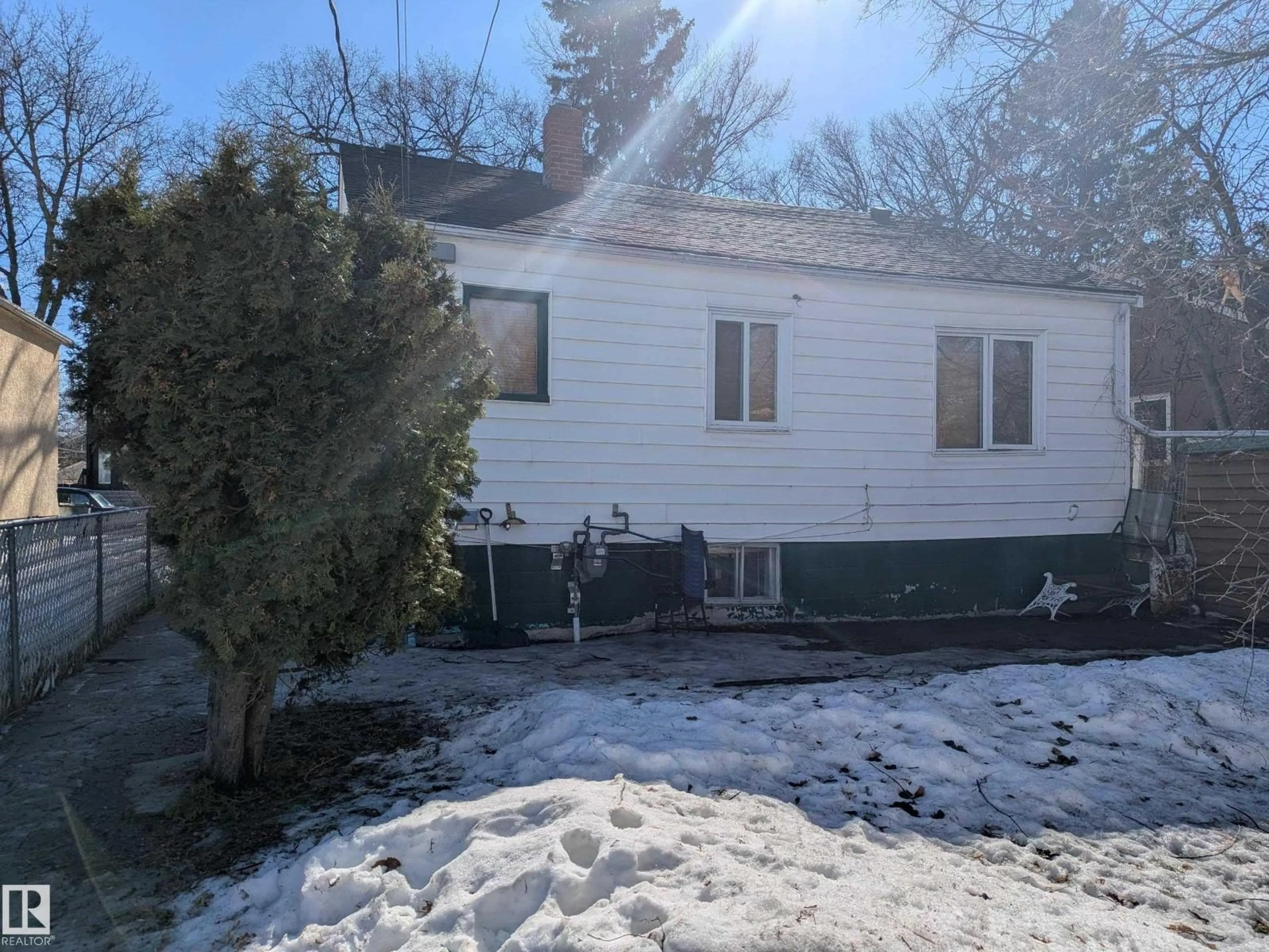 Unknown for 10960 74 AV, Edmonton Alberta T6G0E6