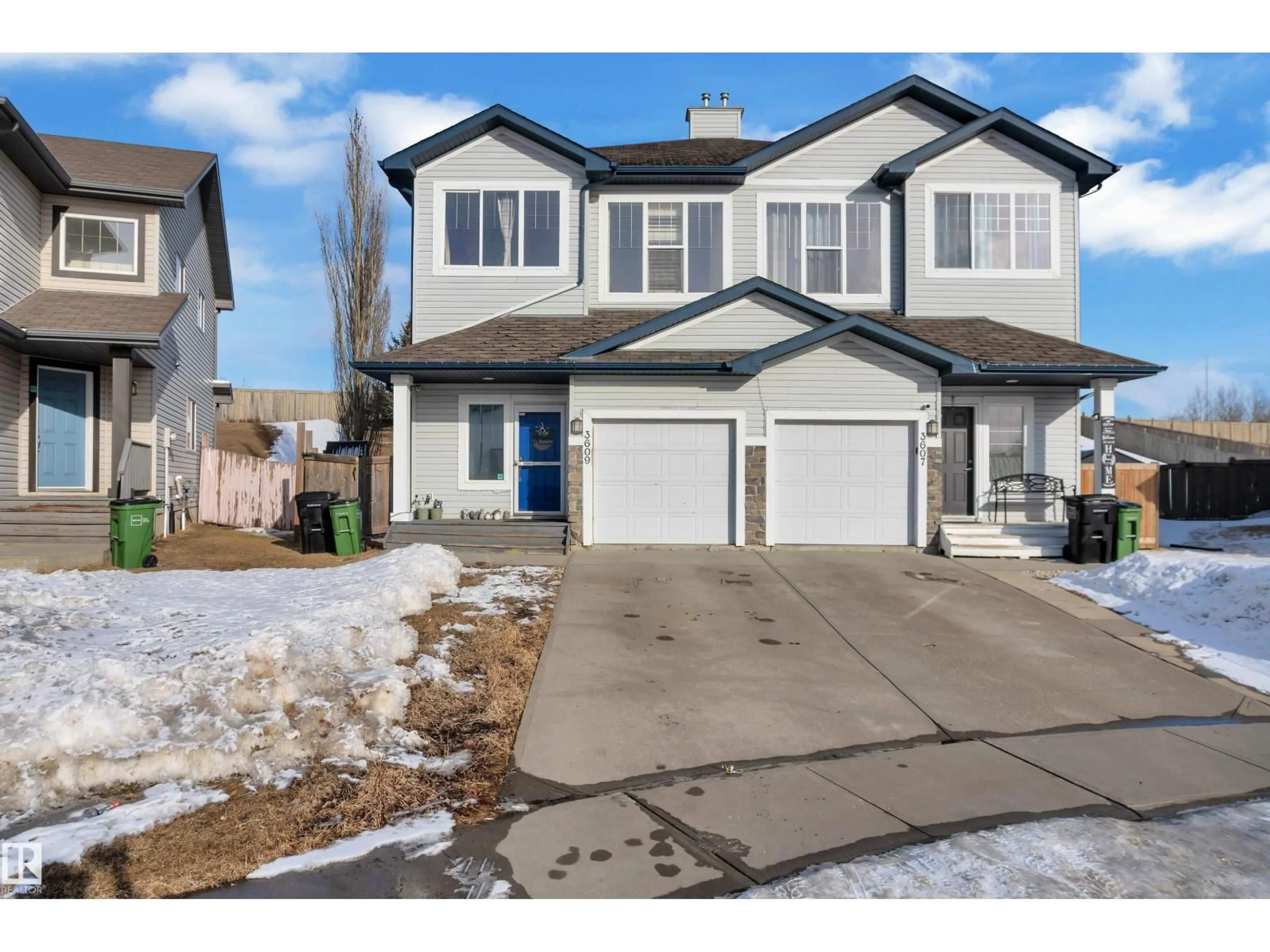 Home with vinyl exterior material, street for 3609 11 STREET, Edmonton Alberta T6T0E9