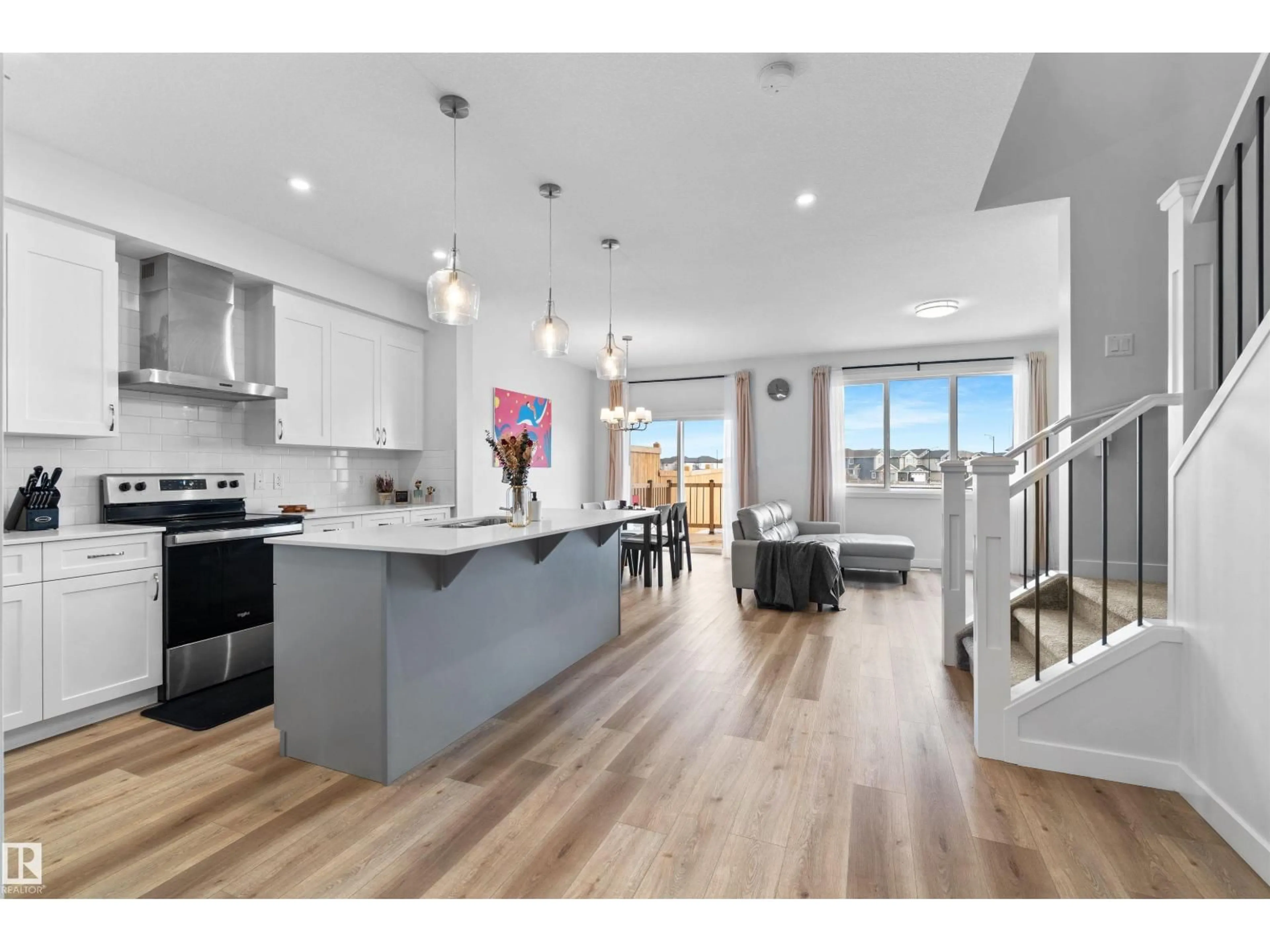 Open concept kitchen, unknown for SW - 15634 18 AV, Edmonton Alberta T6W5C2