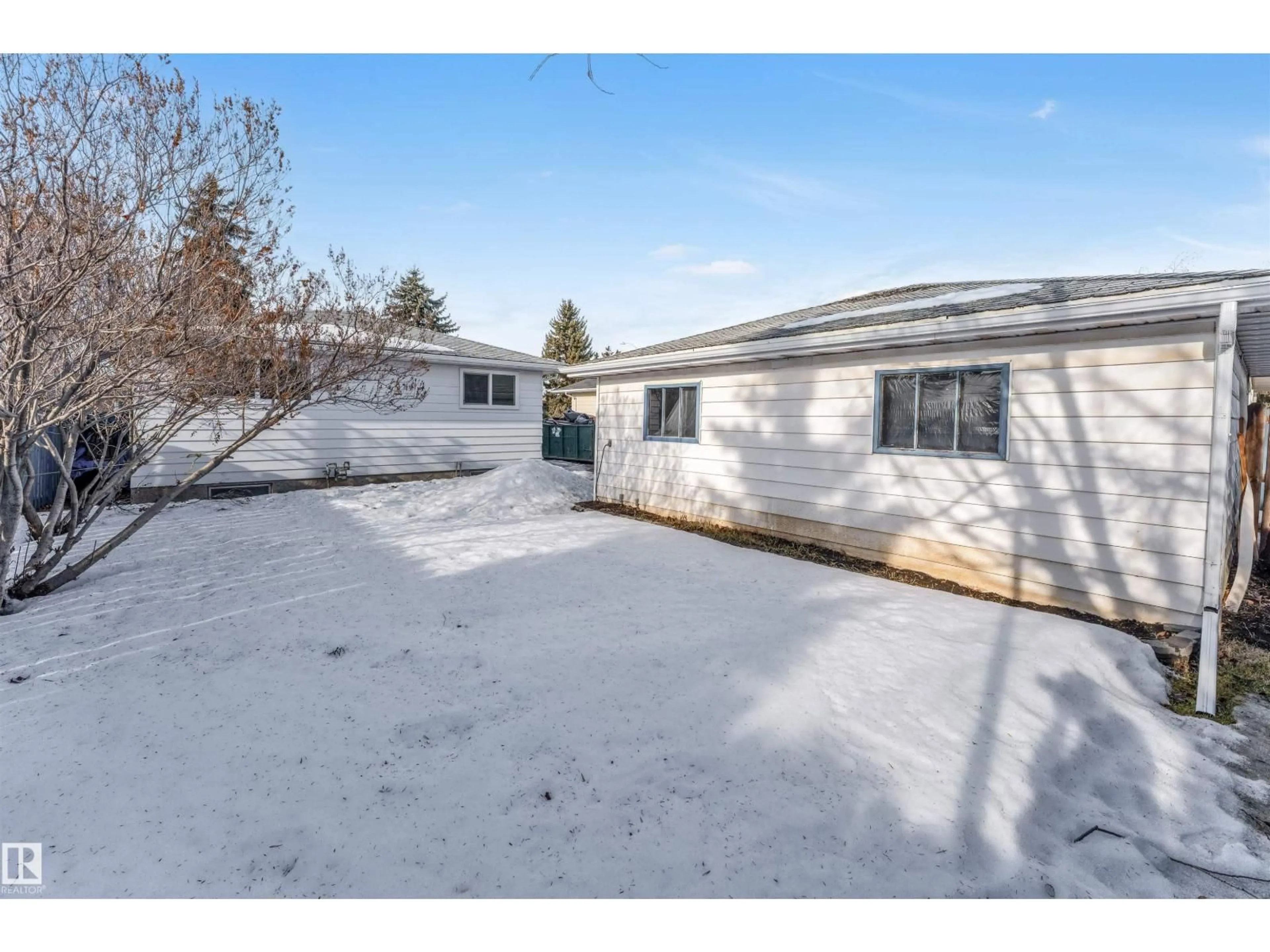 Unknown for 14511 21 ST, Edmonton Alberta T5Y1T7