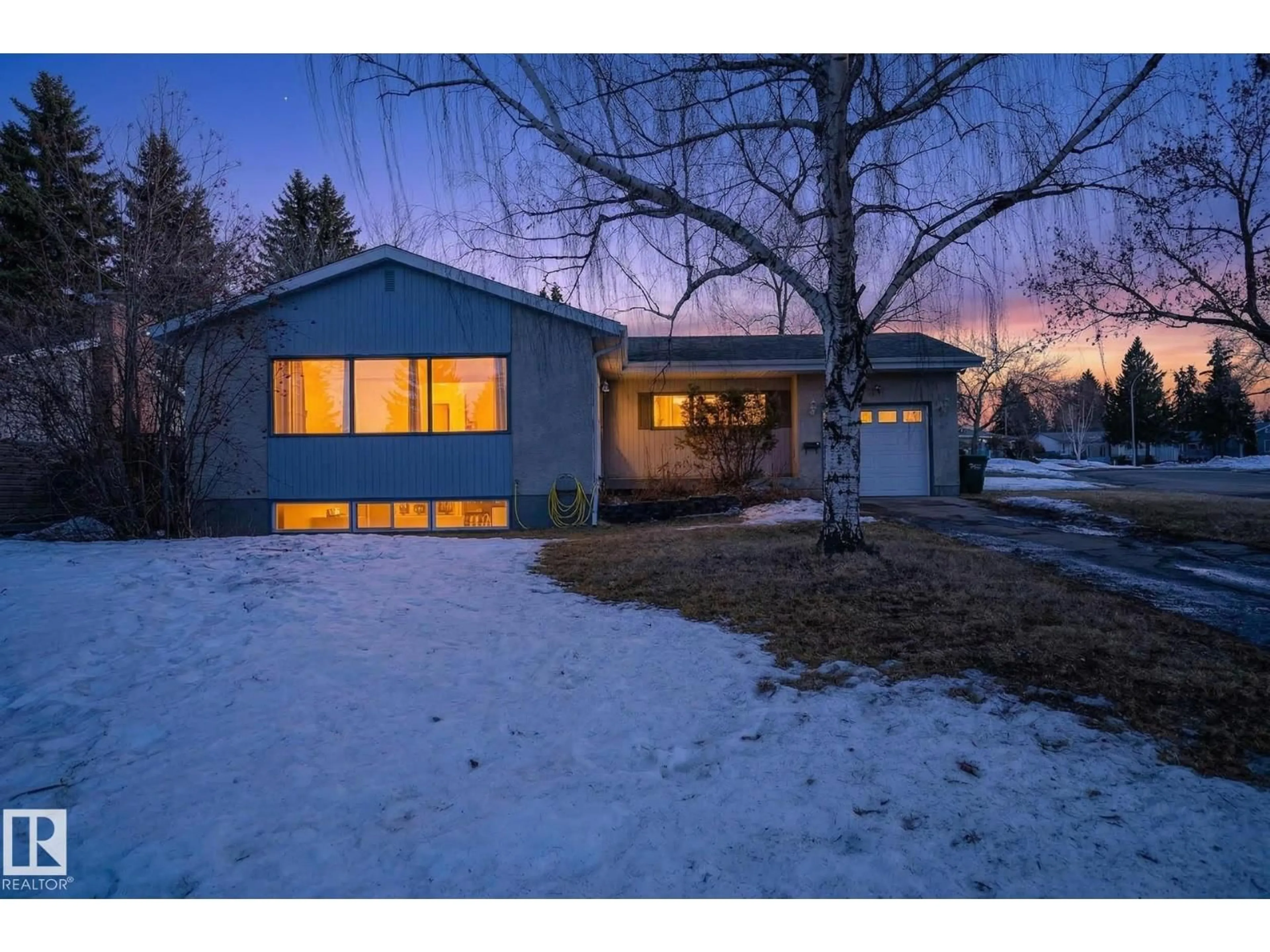 Unknown for 379 CONIFER ST, Sherwood Park Alberta T8A1M7