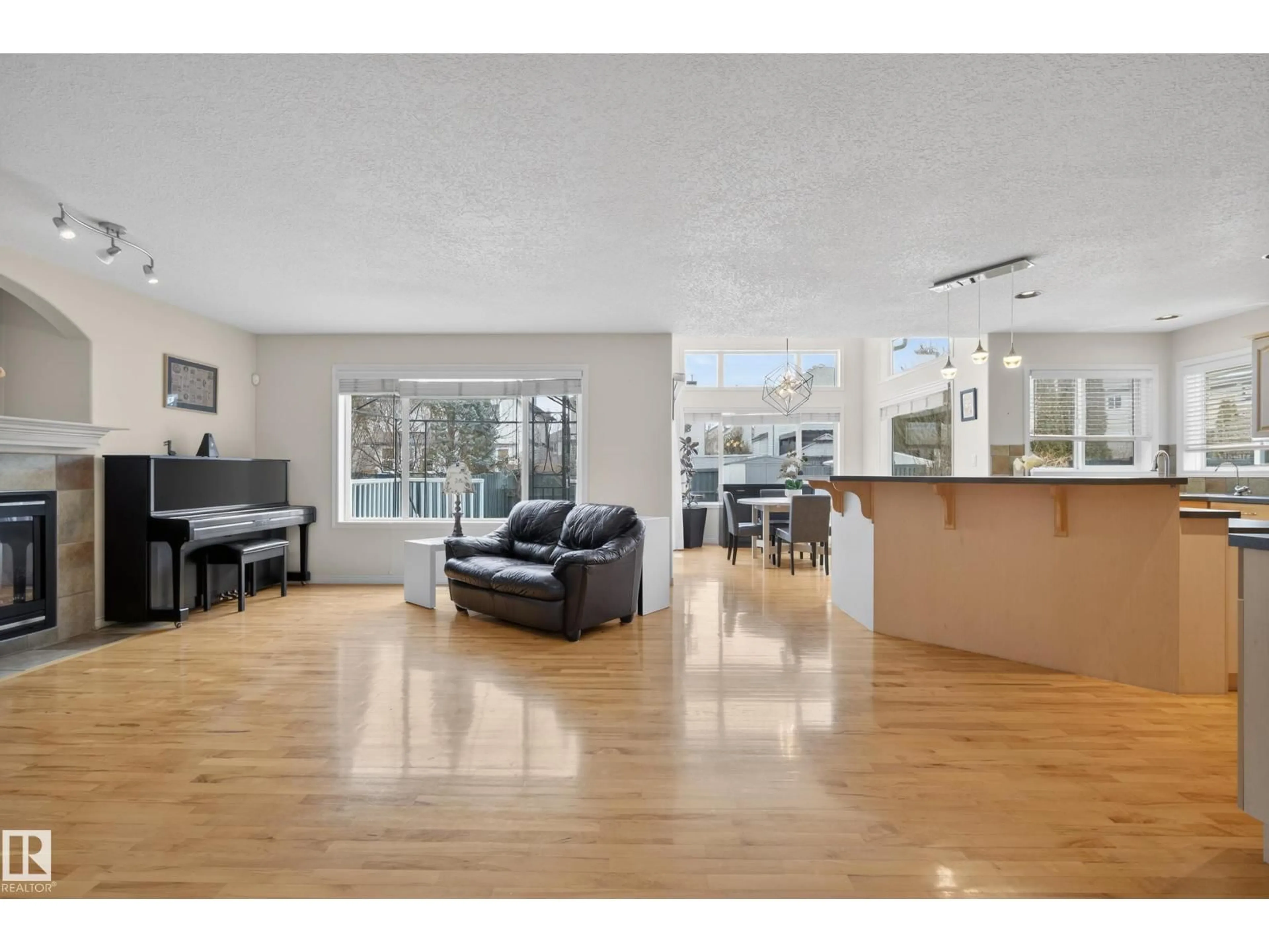 Unknown for 1119 RUTHERFORD CL, Edmonton Alberta T6W1H5