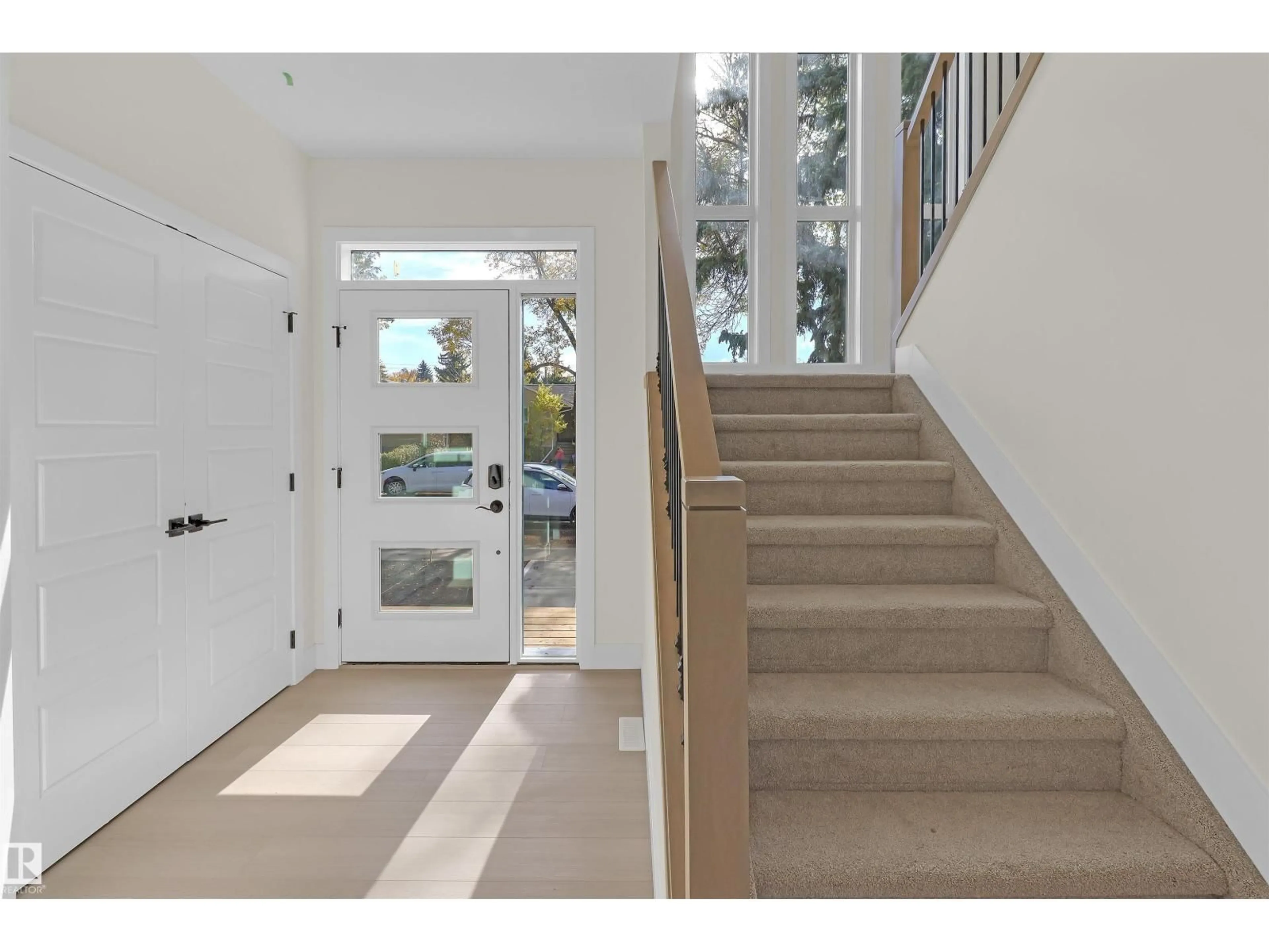 Unknown for 7938 91 AV, Edmonton Alberta T6C1R1