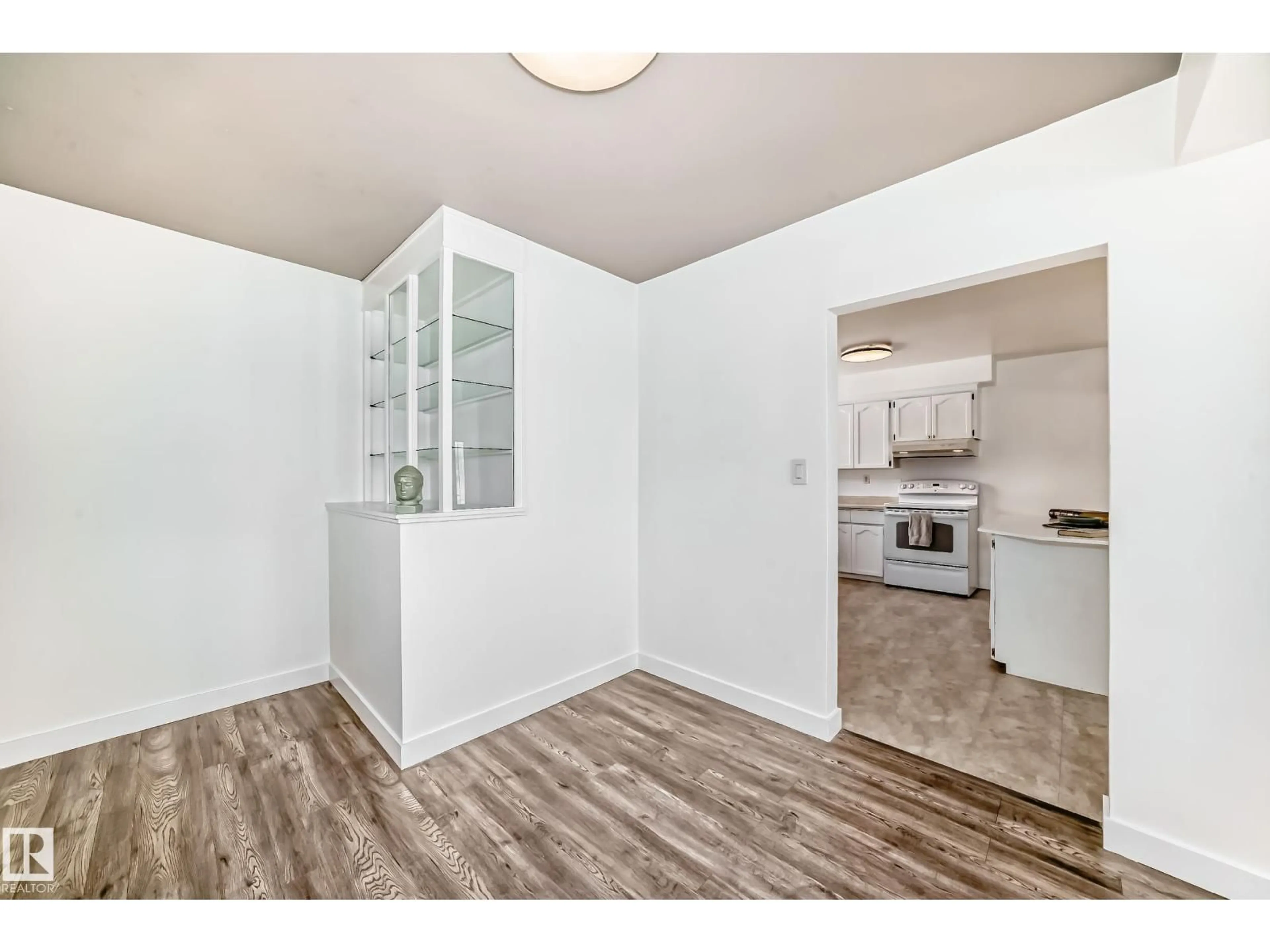 A pic of a room for 12824 134 AV, Edmonton Alberta T5L3V5