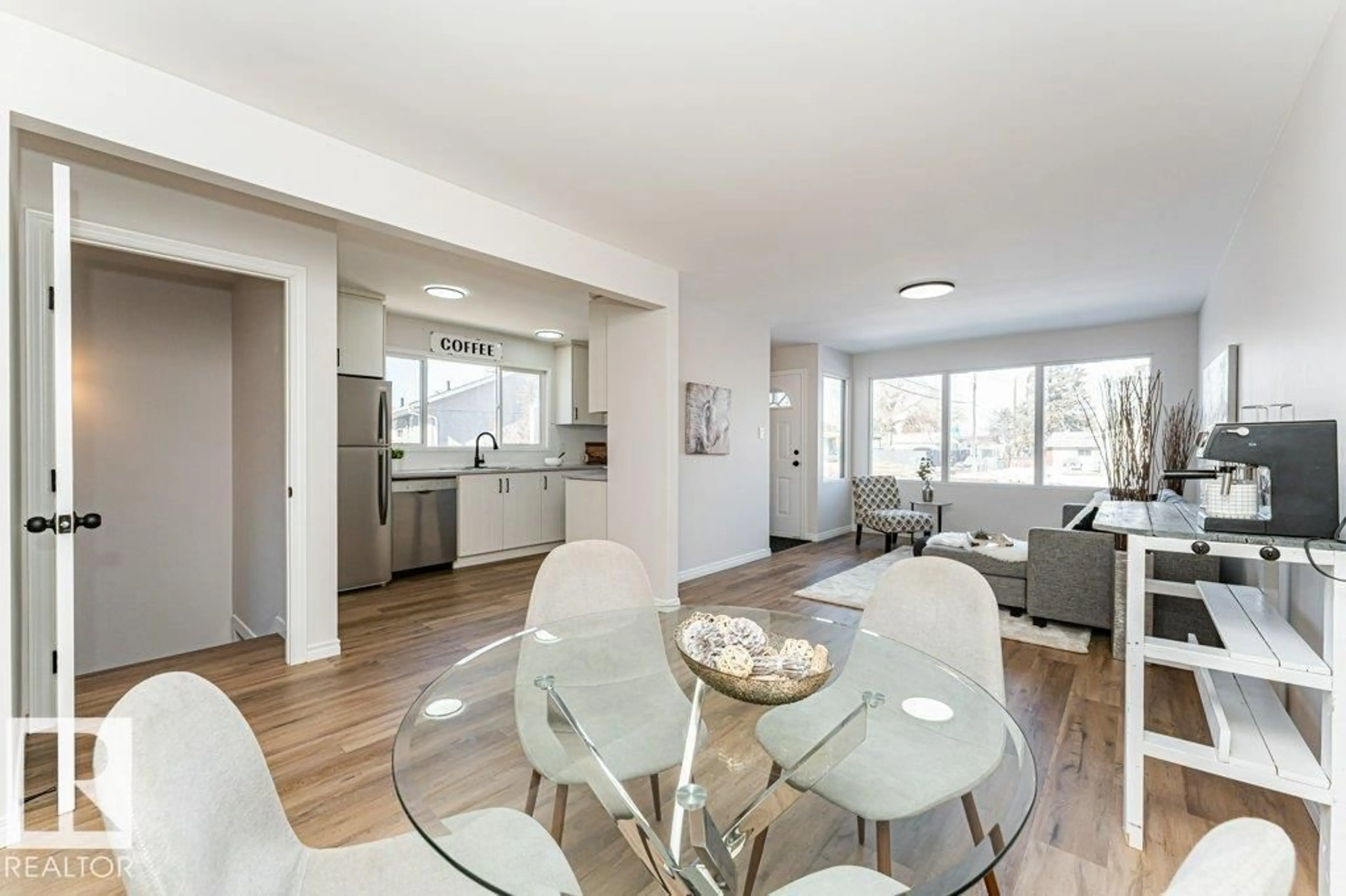 Unknown for NW - 12209A 134B AV, Edmonton Alberta T5L3W9